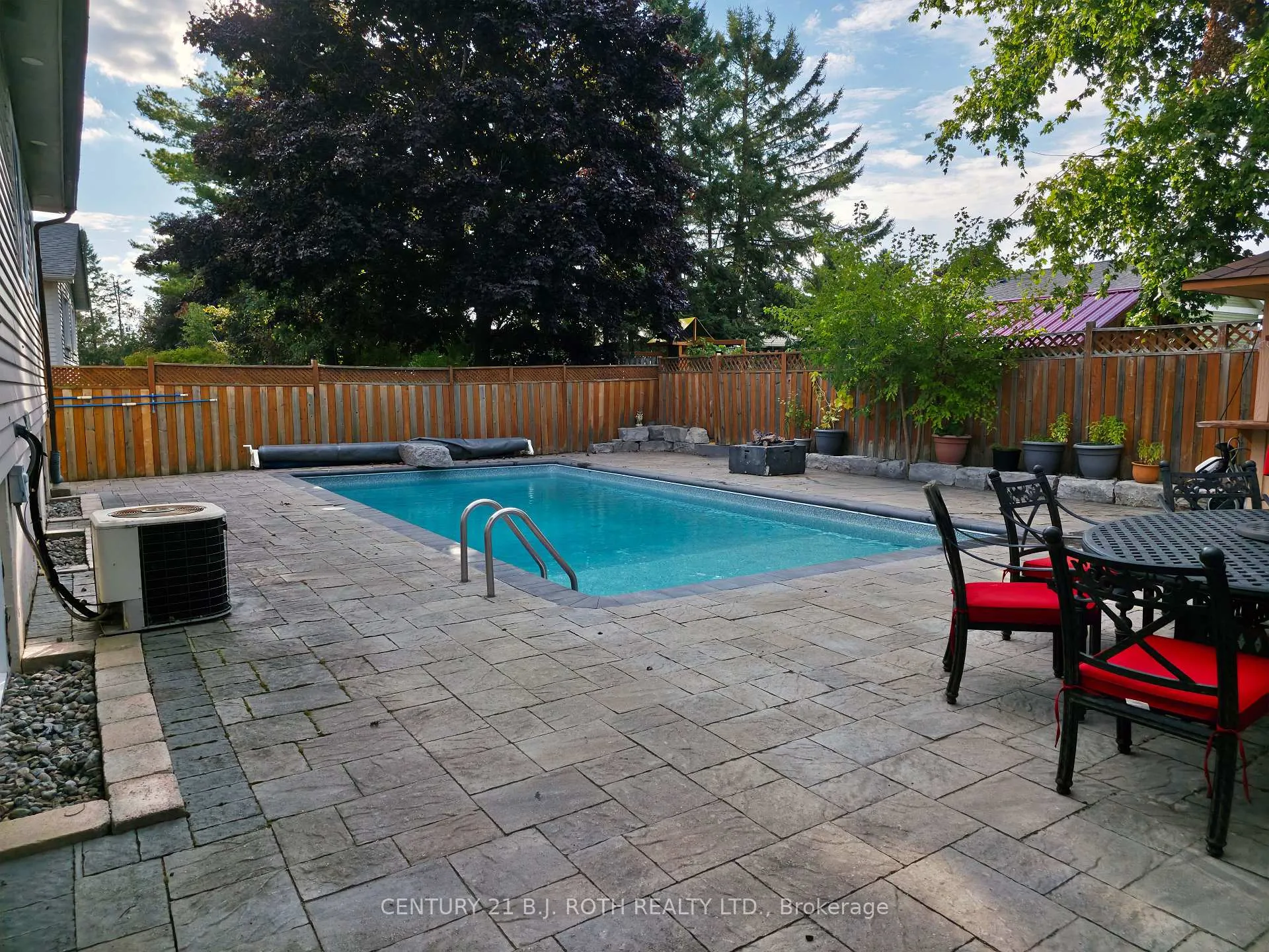 Photo 18 of 16 Gloria Street, Barrie, Sunnidale — HOMEH