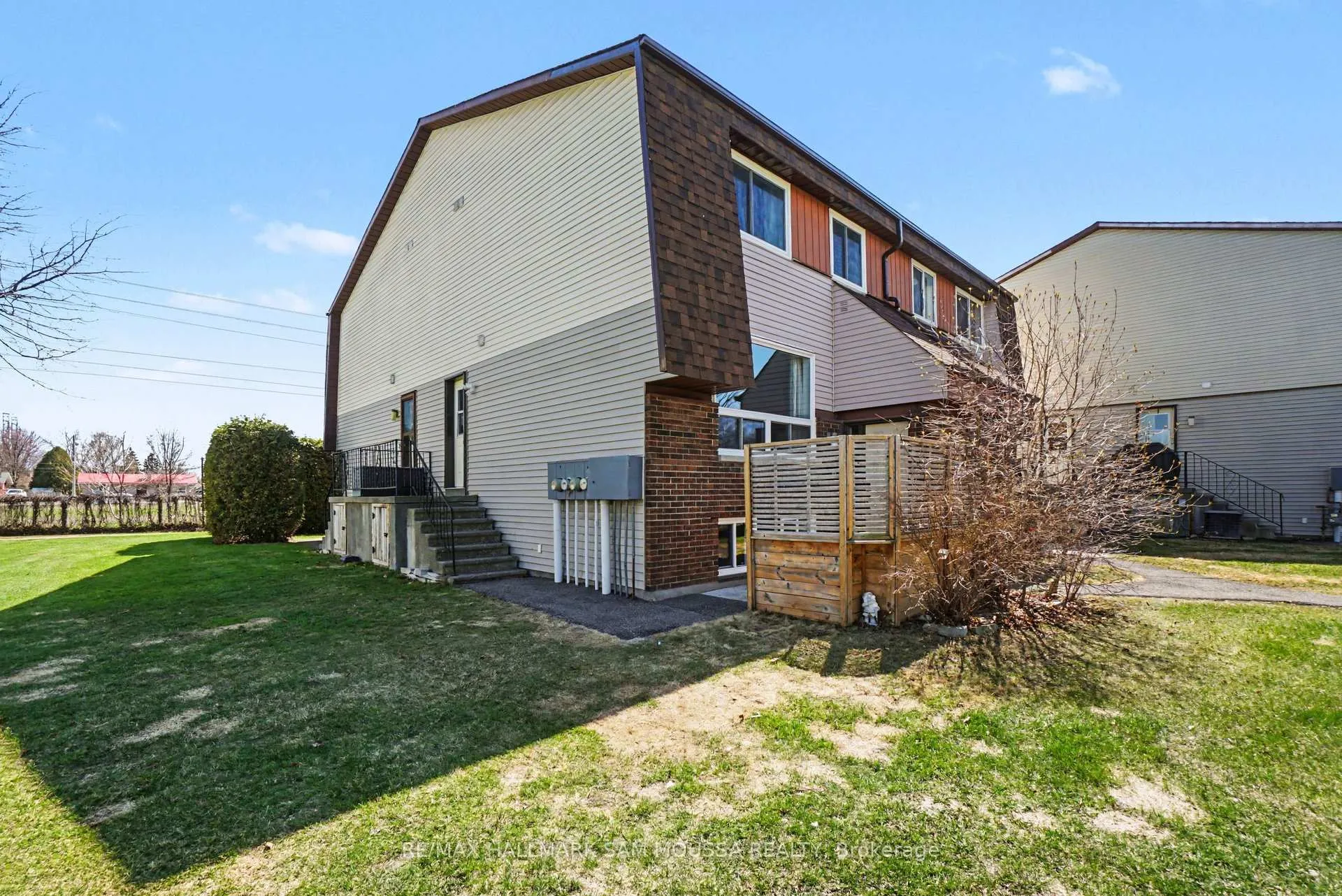 Photo 1 of 28C Woodvale Green, Ottawa, Craig Henry/Woodvale — HOMEH