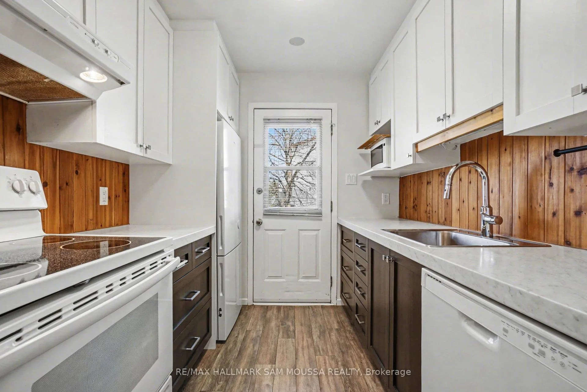 Photo 17 of 28C Woodvale Green, Ottawa, Craig Henry/Woodvale — HOMEH