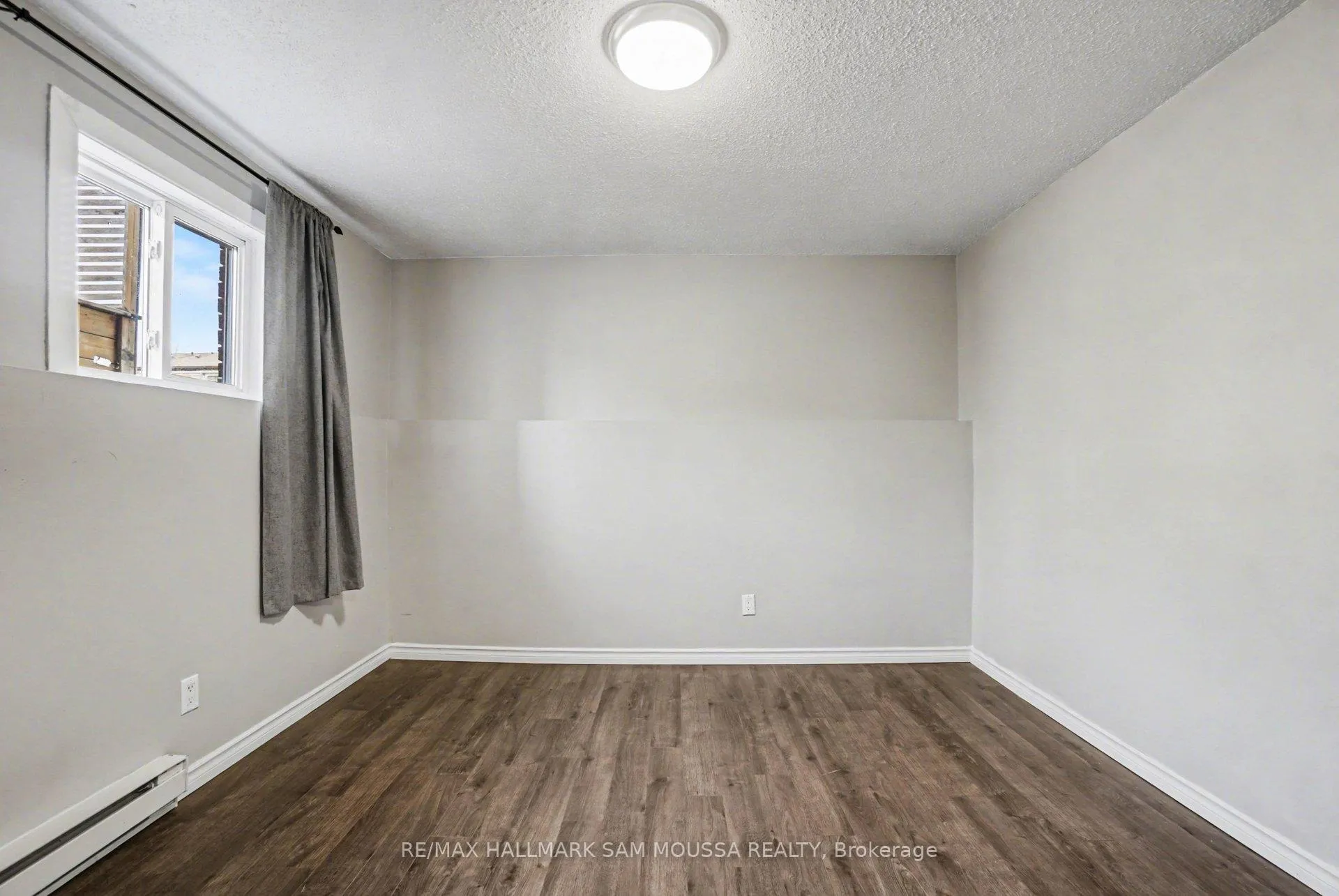 Photo 26 of 28C Woodvale Green, Ottawa, Craig Henry/Woodvale — HOMEH