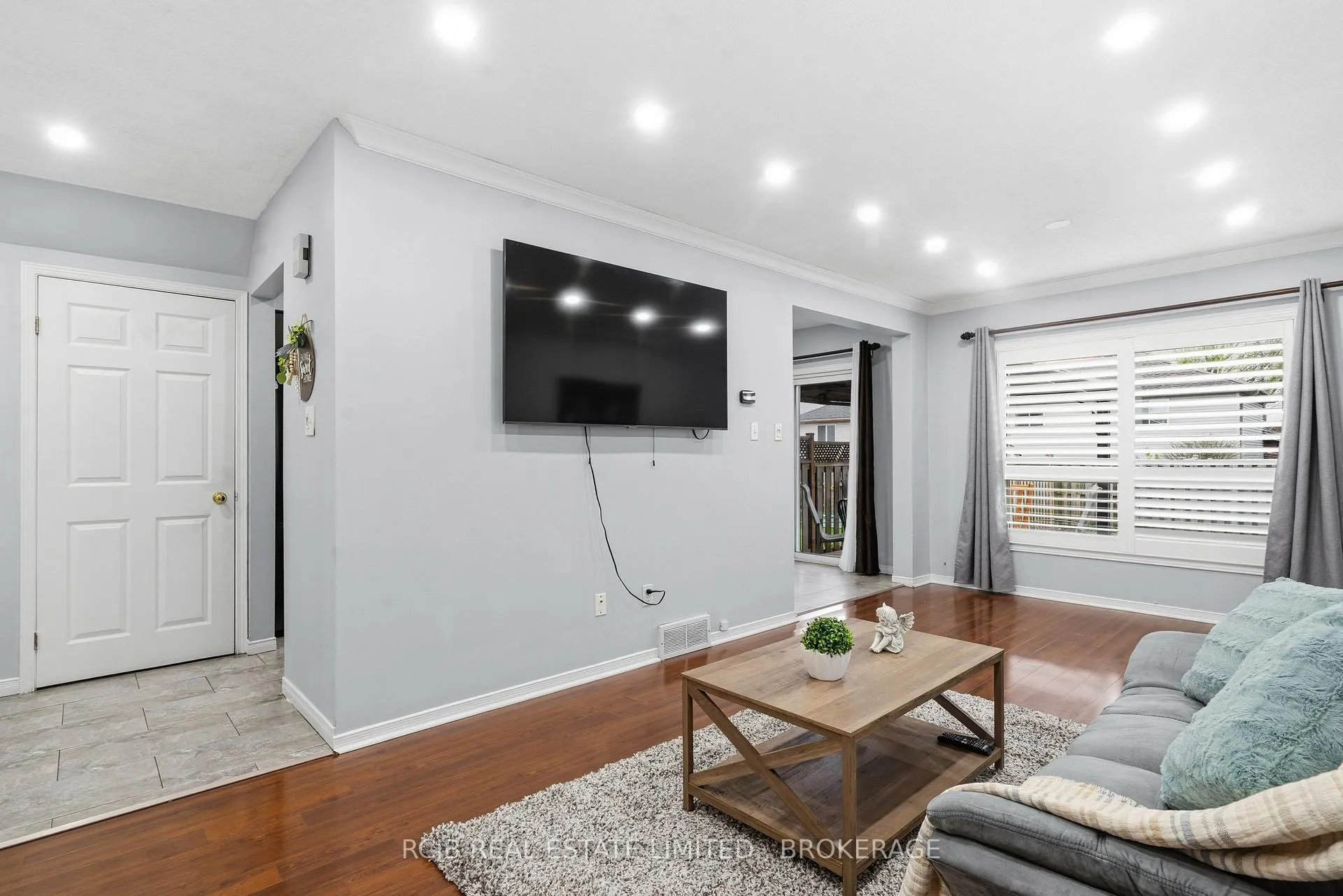 Photo 7 of 1337 Reardon Boulevard, London, South U — HOMEH