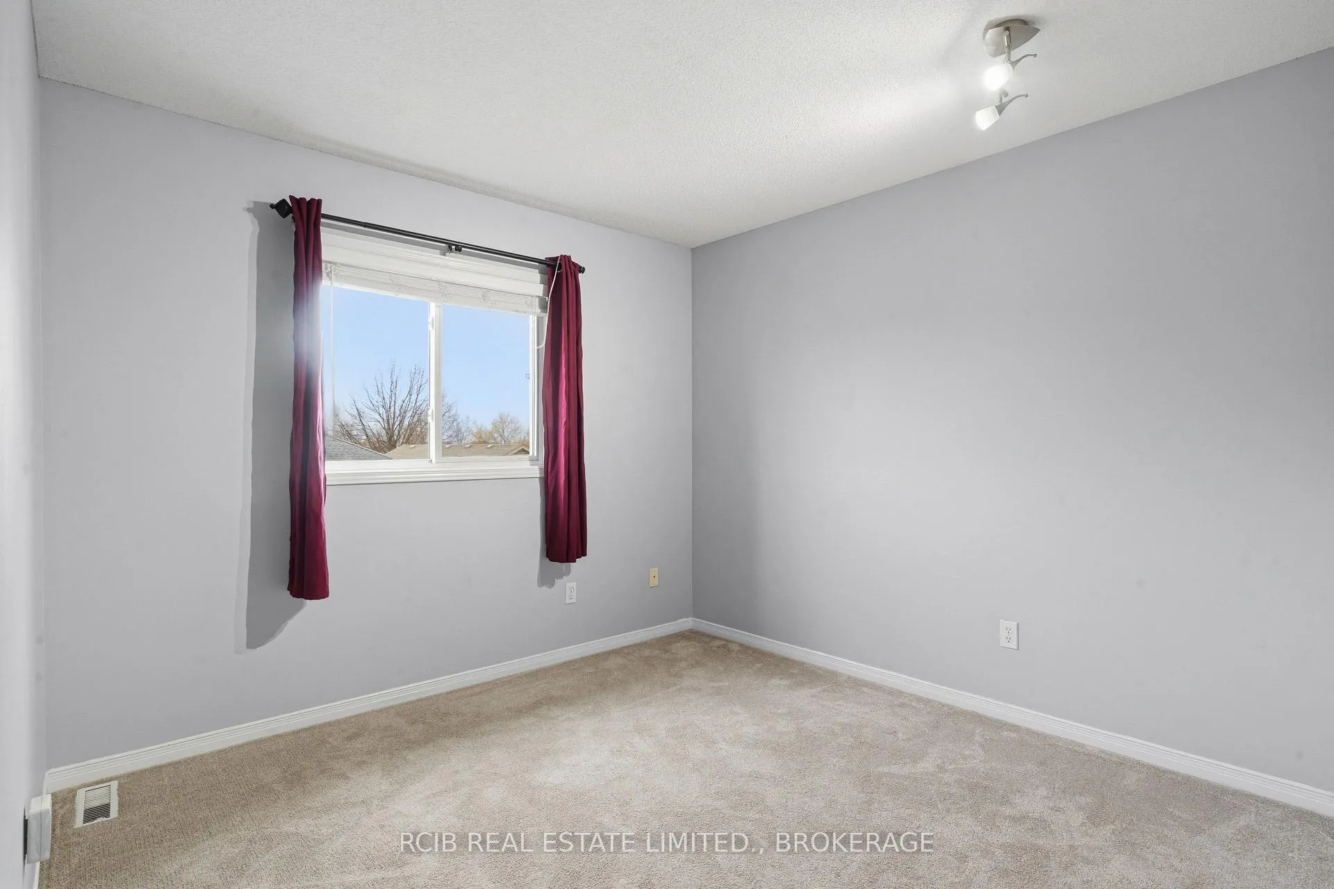 Photo 26 of 1337 Reardon Boulevard, London, South U — HOMEH
