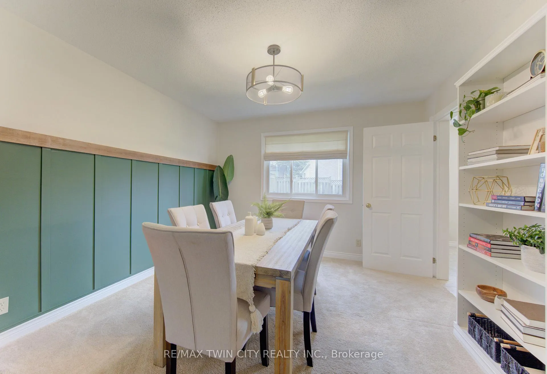 Photo 10 of 159 Burnett Avenue, Cambridge — HOMEH