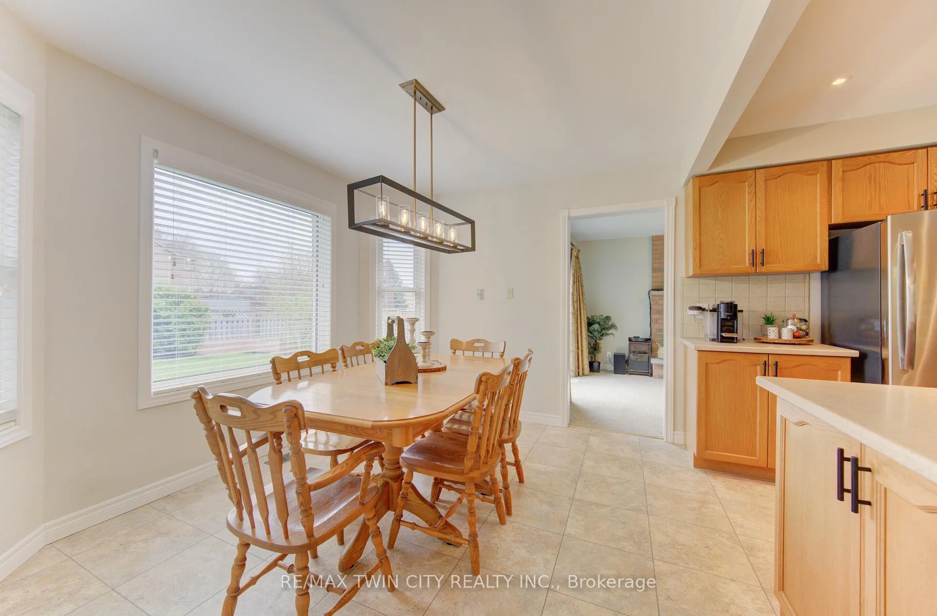 Photo 12 of 159 Burnett Avenue, Cambridge — HOMEH