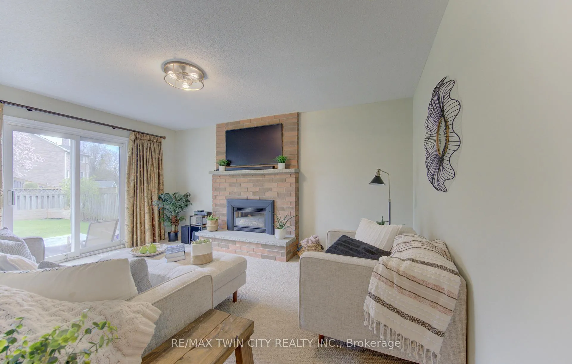 Photo 20 of 159 Burnett Avenue, Cambridge — HOMEH