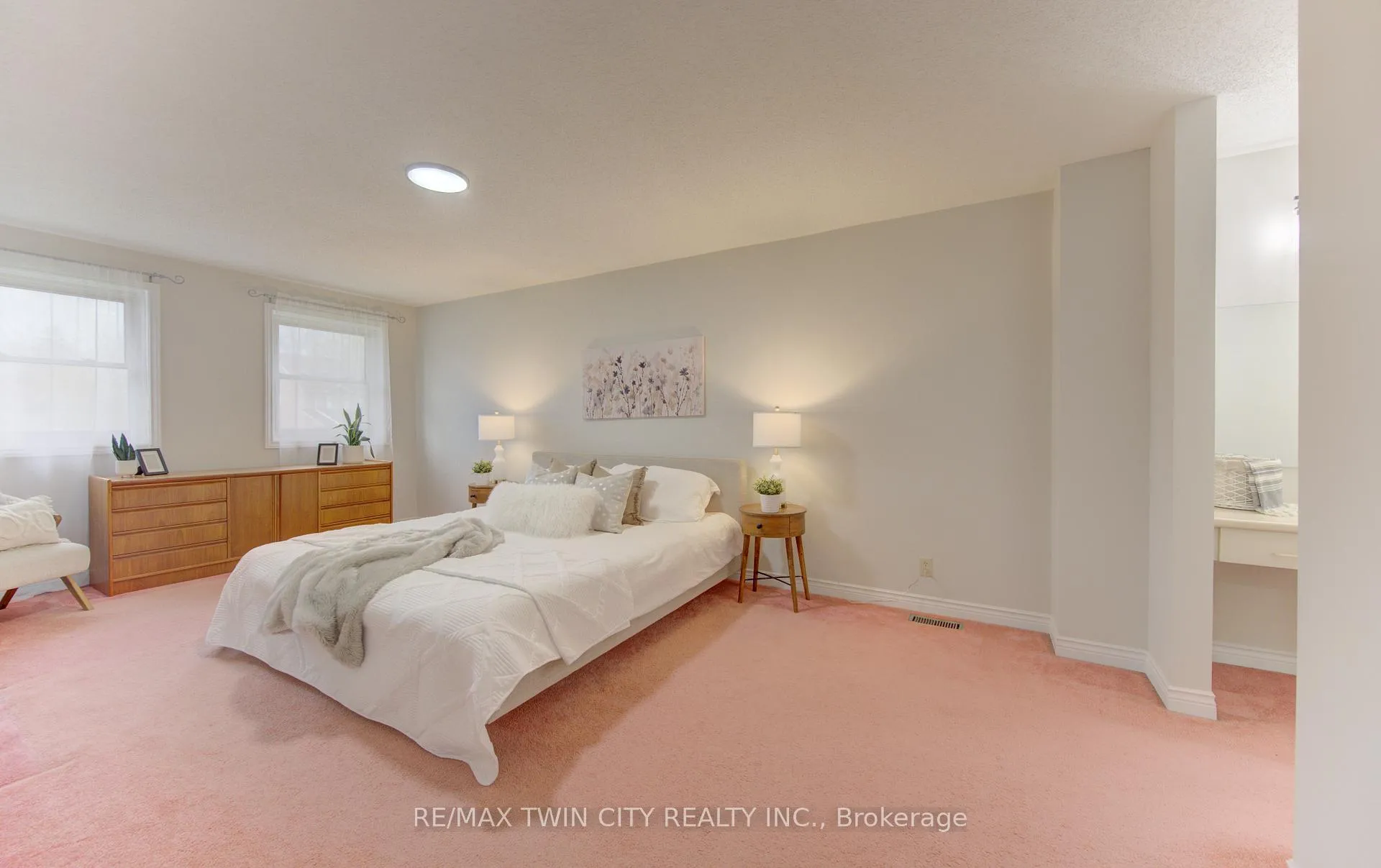 Photo 28 of 159 Burnett Avenue, Cambridge — HOMEH