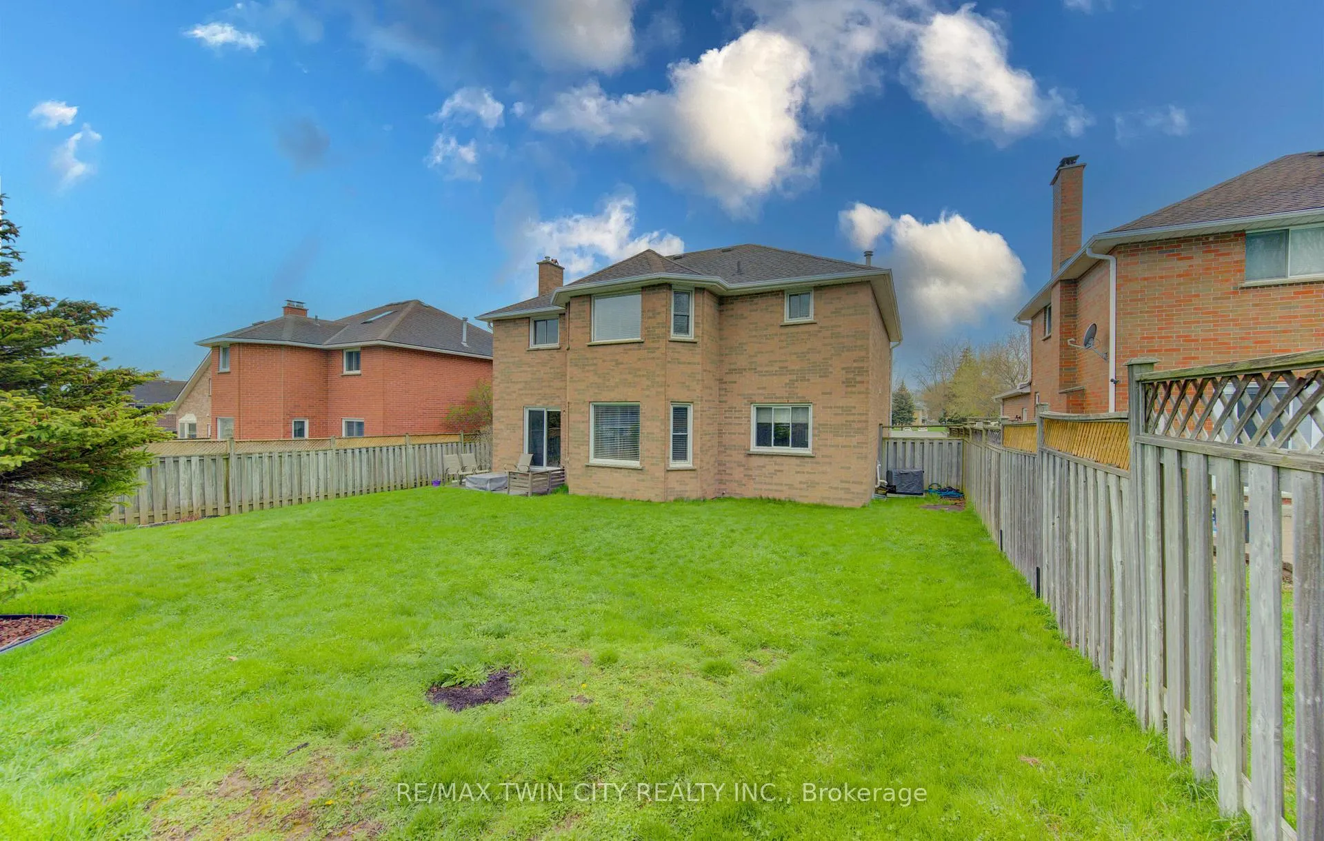 Photo 35 of 159 Burnett Avenue, Cambridge — HOMEH