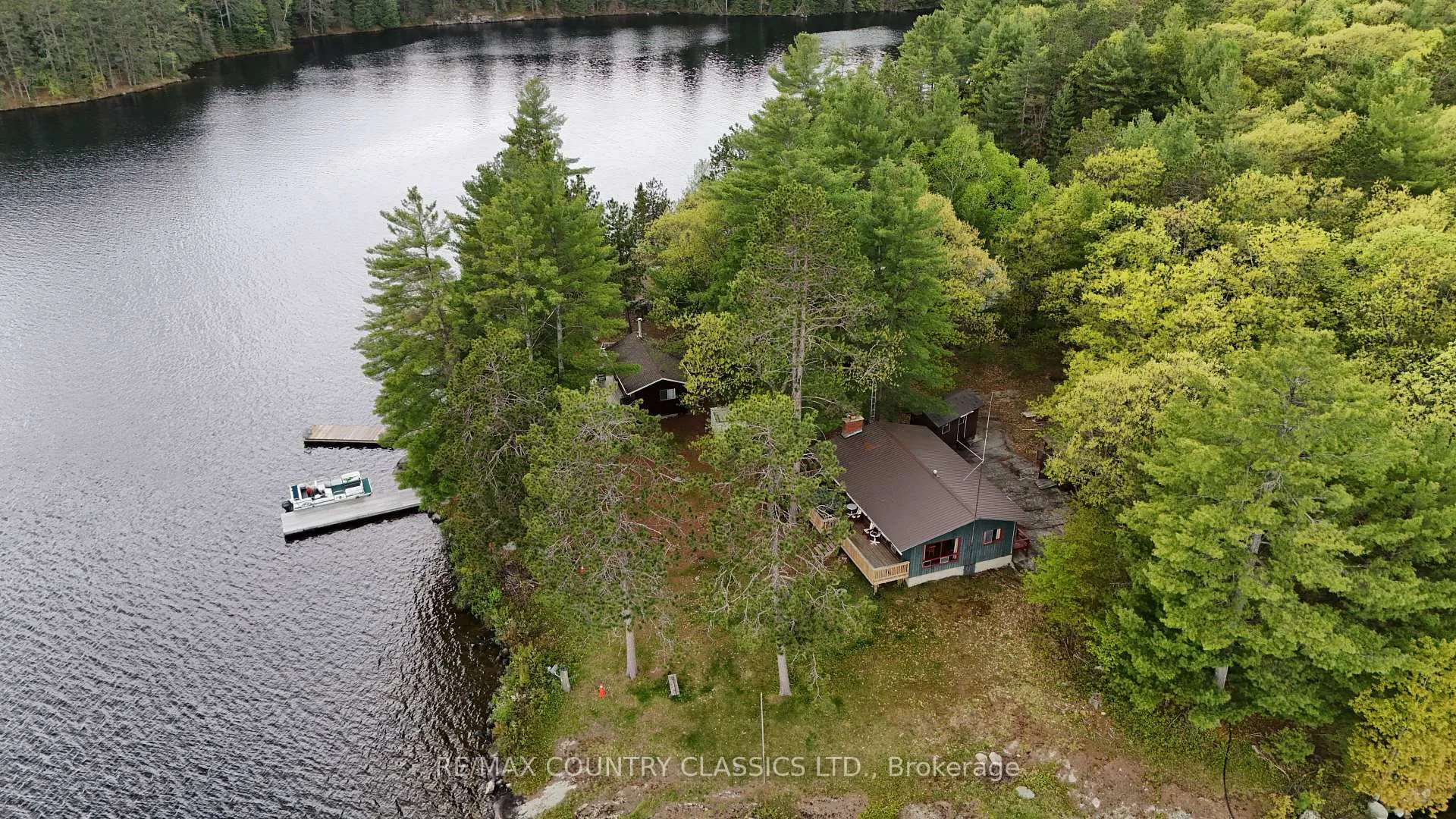 Photo 5 of 910 Weslemkoon Lake, Addington Highlands — HOMEH