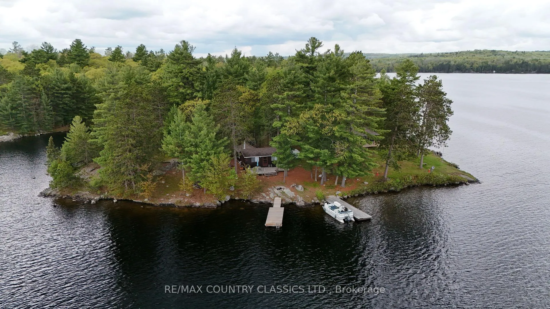 Photo 6 of 910 Weslemkoon Lake, Addington Highlands — HOMEH
