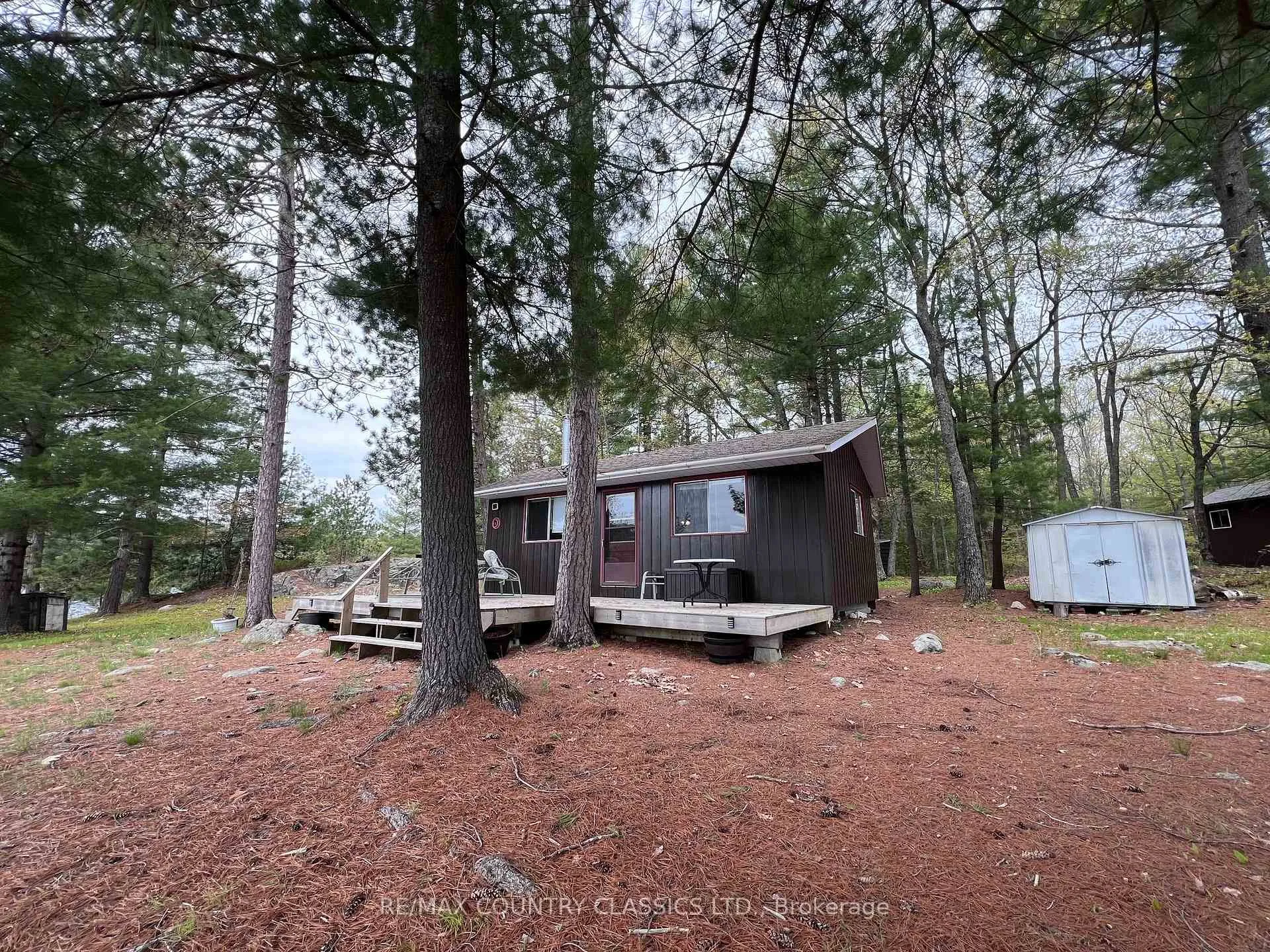 Photo 9 of 910 Weslemkoon Lake, Addington Highlands — HOMEH