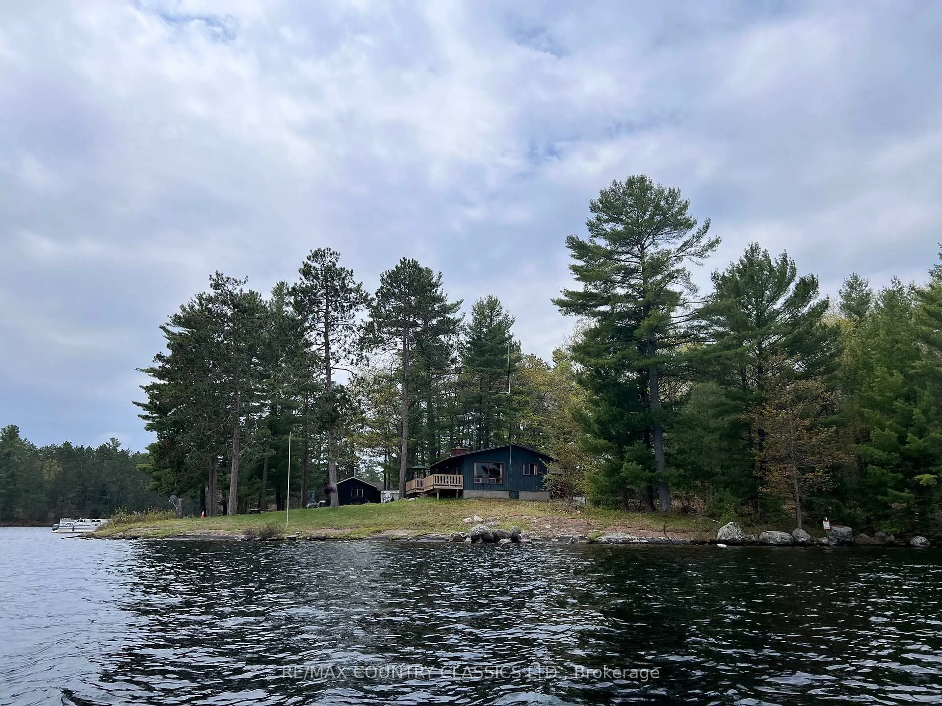 Photo 11 of 910 Weslemkoon Lake, Addington Highlands — HOMEH