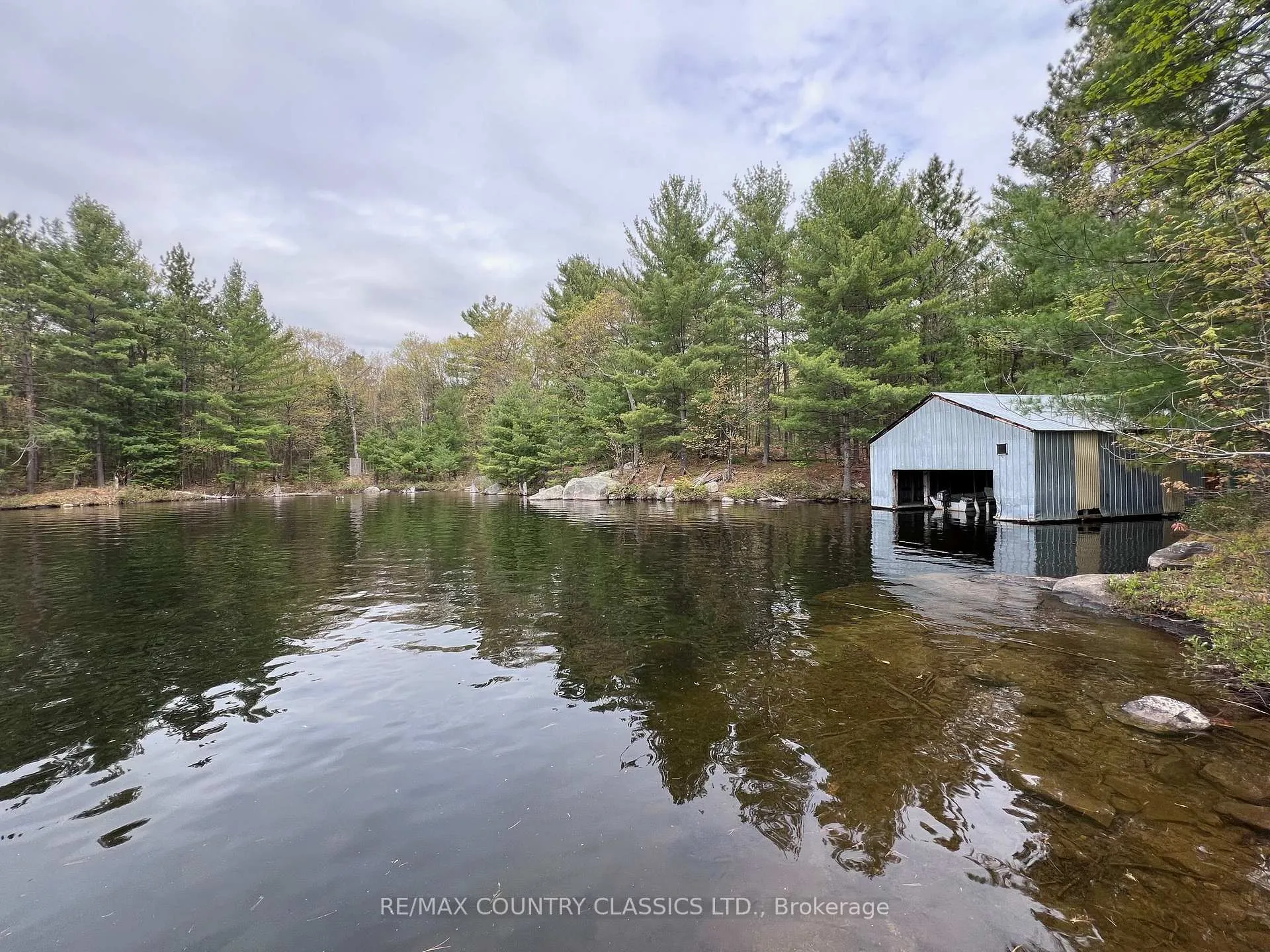 Photo 13 of 910 Weslemkoon Lake, Addington Highlands — HOMEH