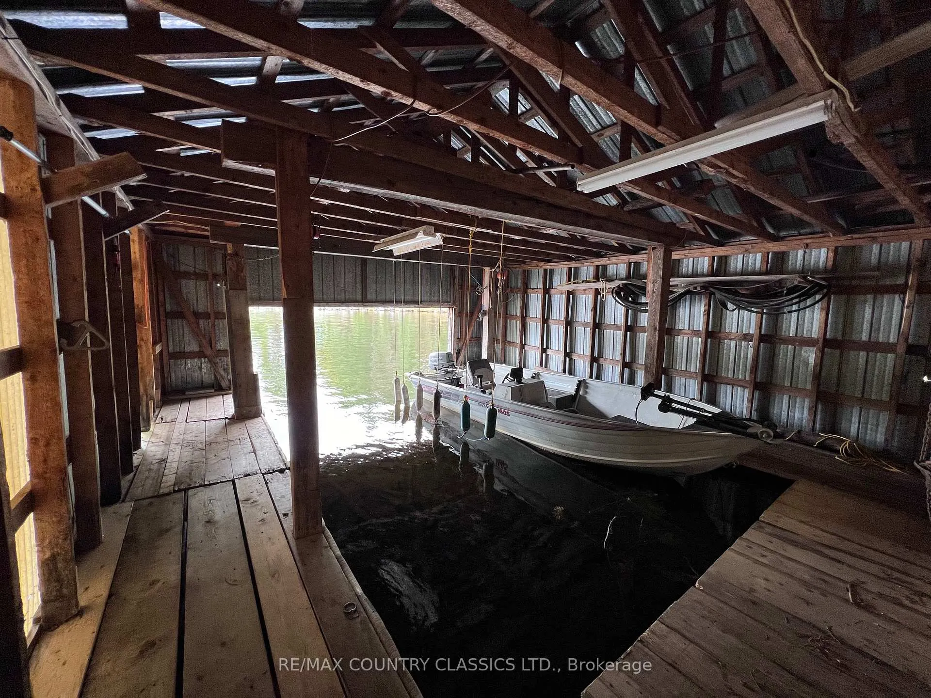Photo 14 of 910 Weslemkoon Lake, Addington Highlands — HOMEH