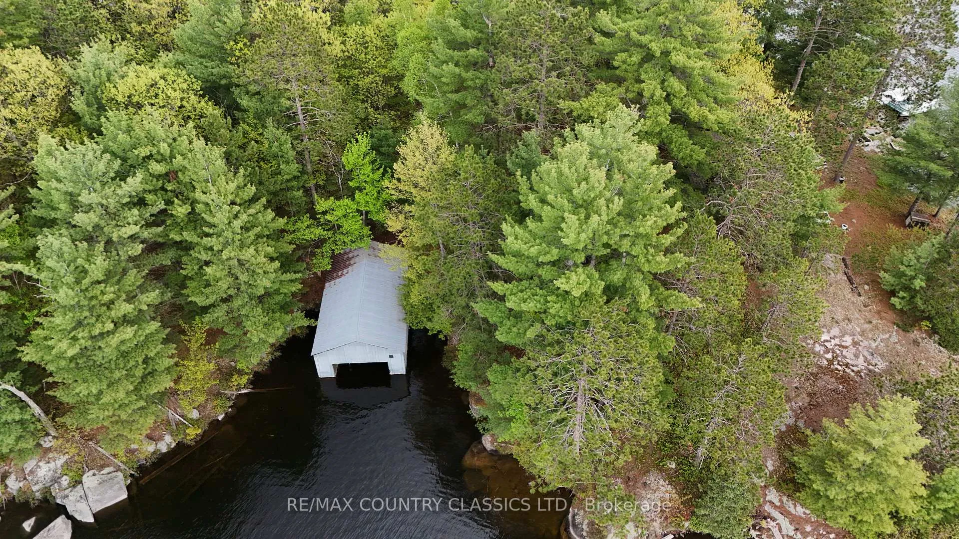 Photo 15 of 910 Weslemkoon Lake, Addington Highlands — HOMEH