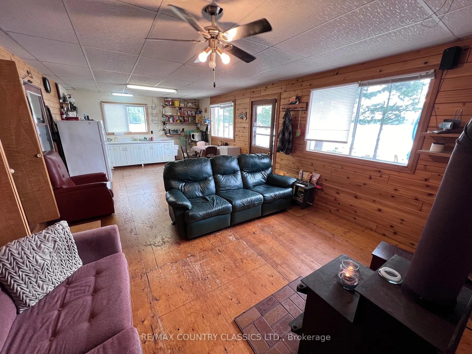 Photo 25 of 910 Weslemkoon Lake, Addington Highlands — HOMEH