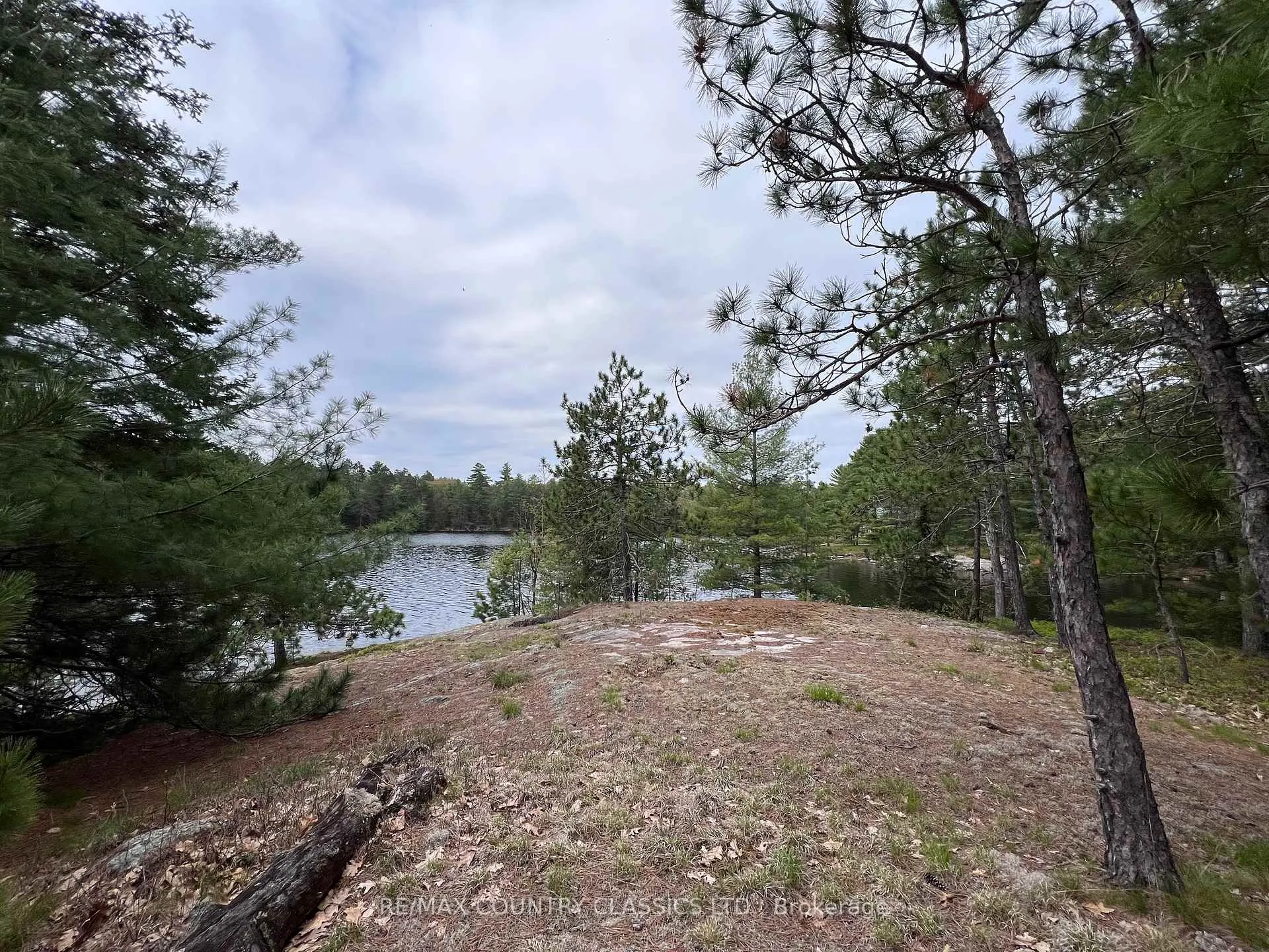 Photo 34 of 910 Weslemkoon Lake, Addington Highlands — HOMEH