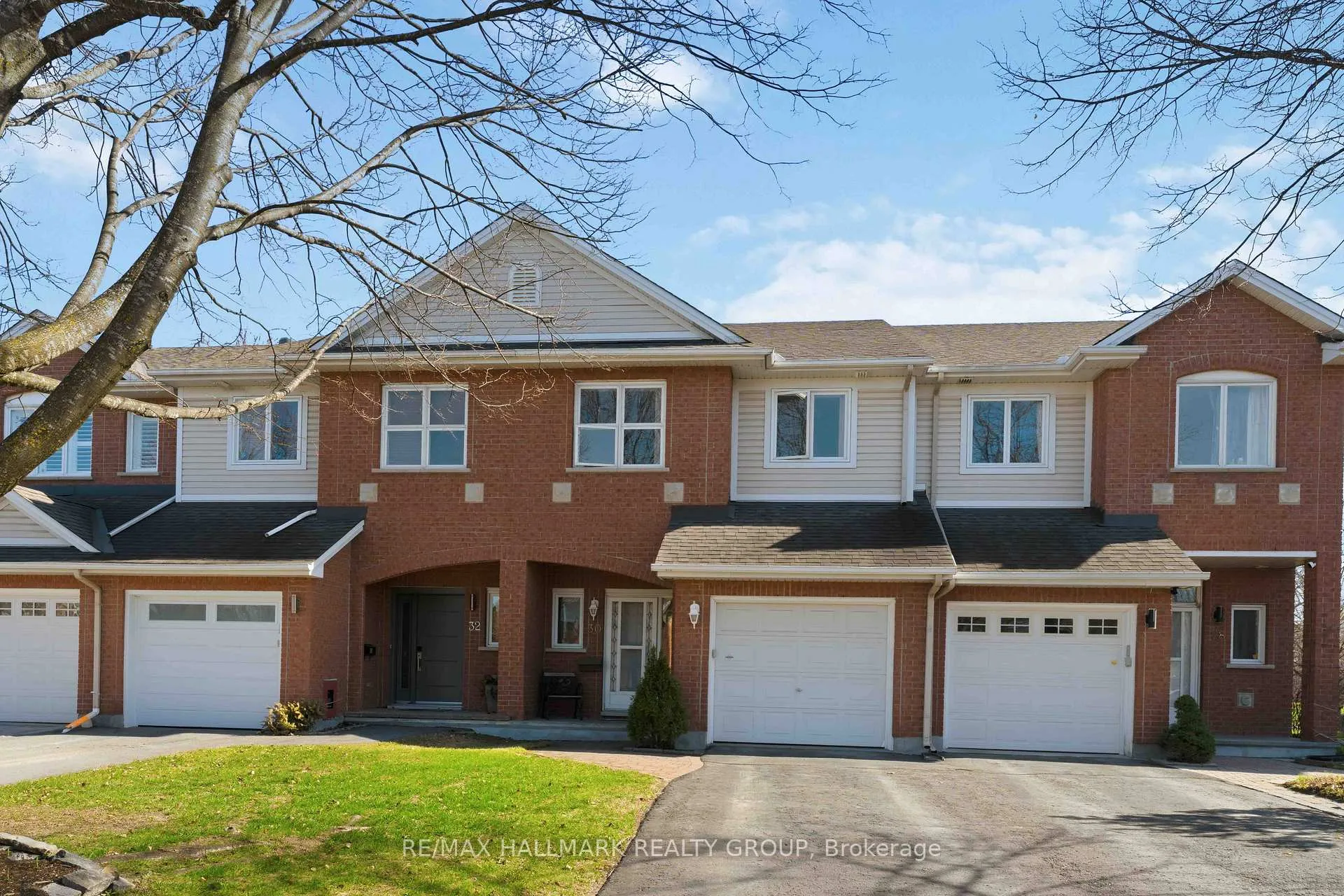Photo 1 of 30 Sonata Place, Ottawa, Riverview Park — HOMEH