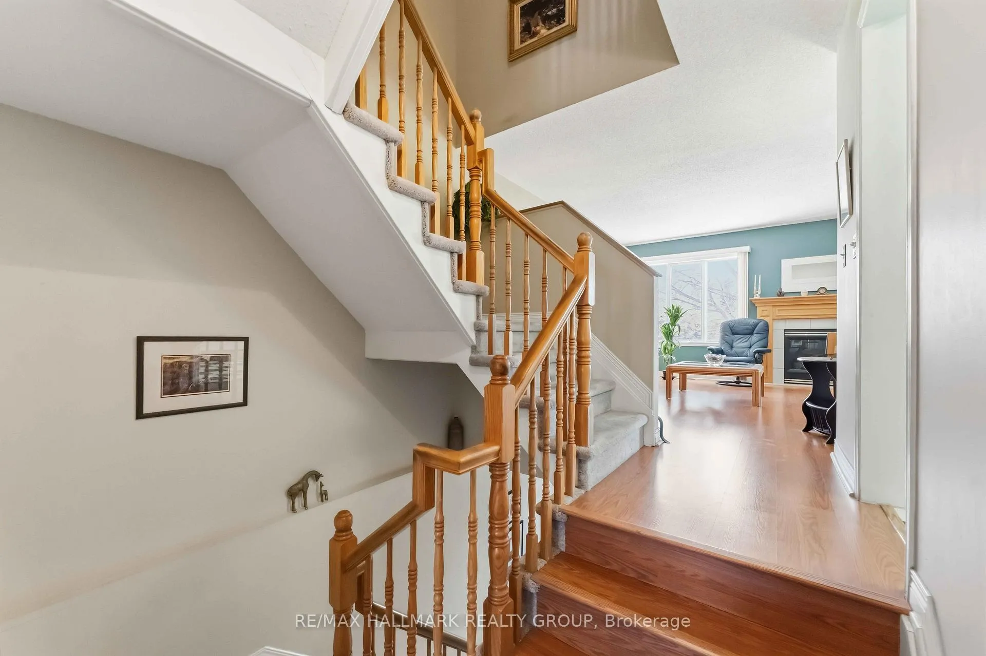 Photo 4 of 30 Sonata Place, Ottawa, Riverview Park — HOMEH