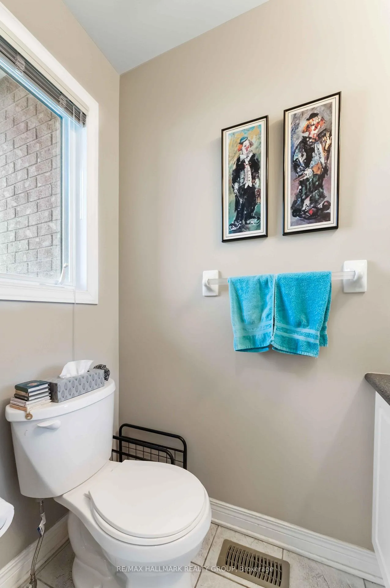 Photo 11 of 30 Sonata Place, Ottawa, Riverview Park — HOMEH