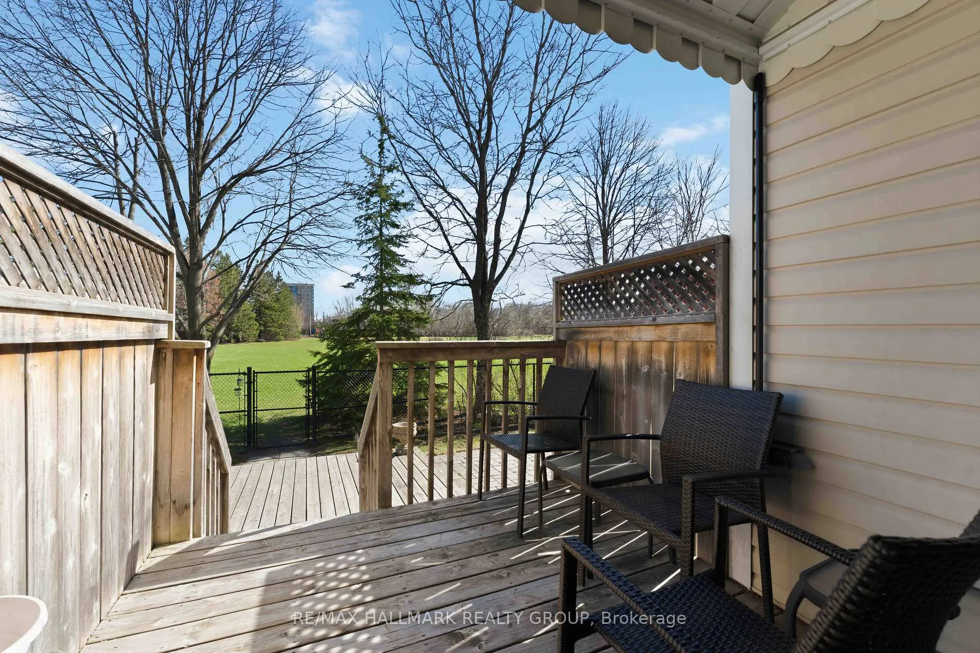 Photo 21 of 30 Sonata Place, Ottawa, Riverview Park — HOMEH