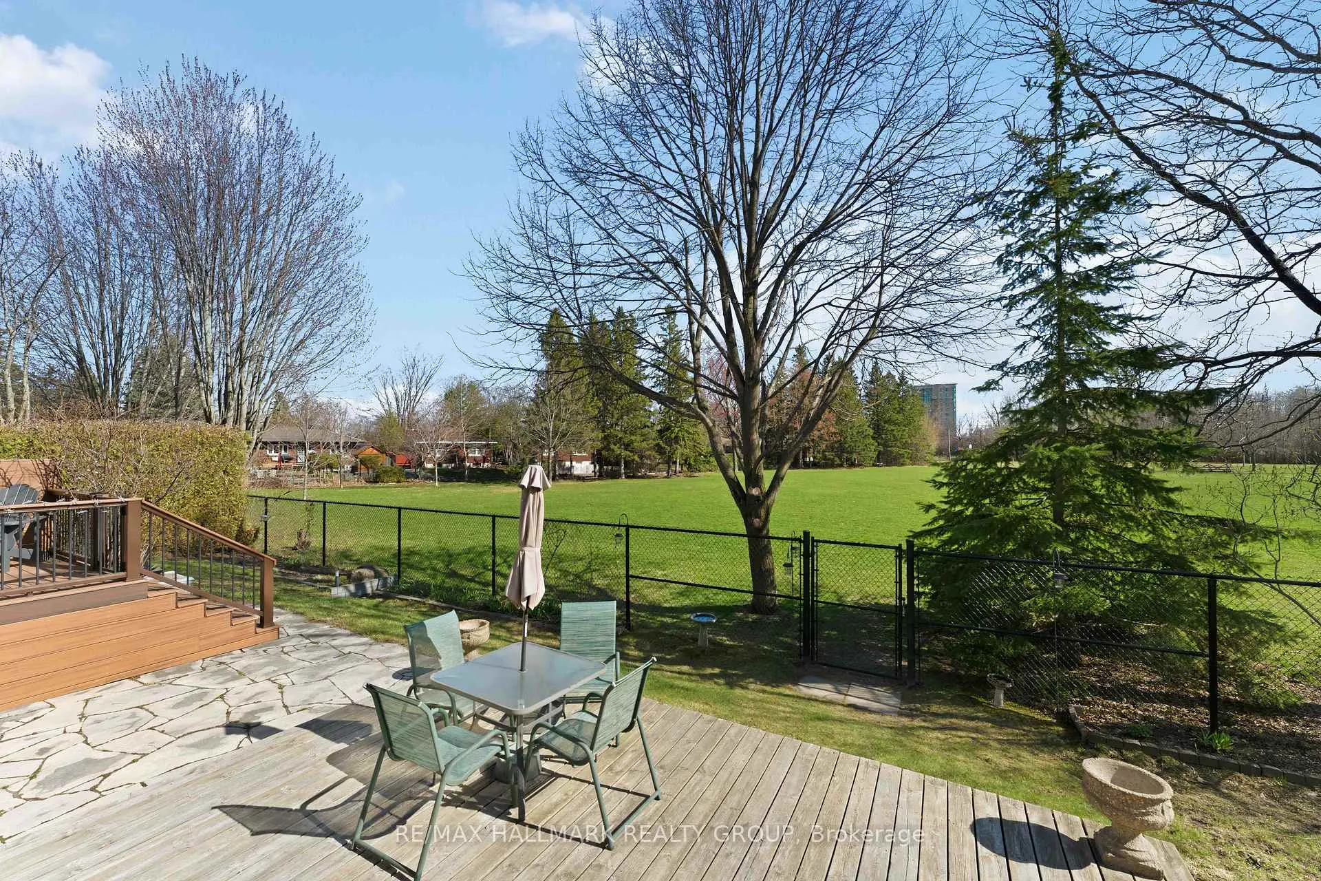 Photo 22 of 30 Sonata Place, Ottawa, Riverview Park — HOMEH