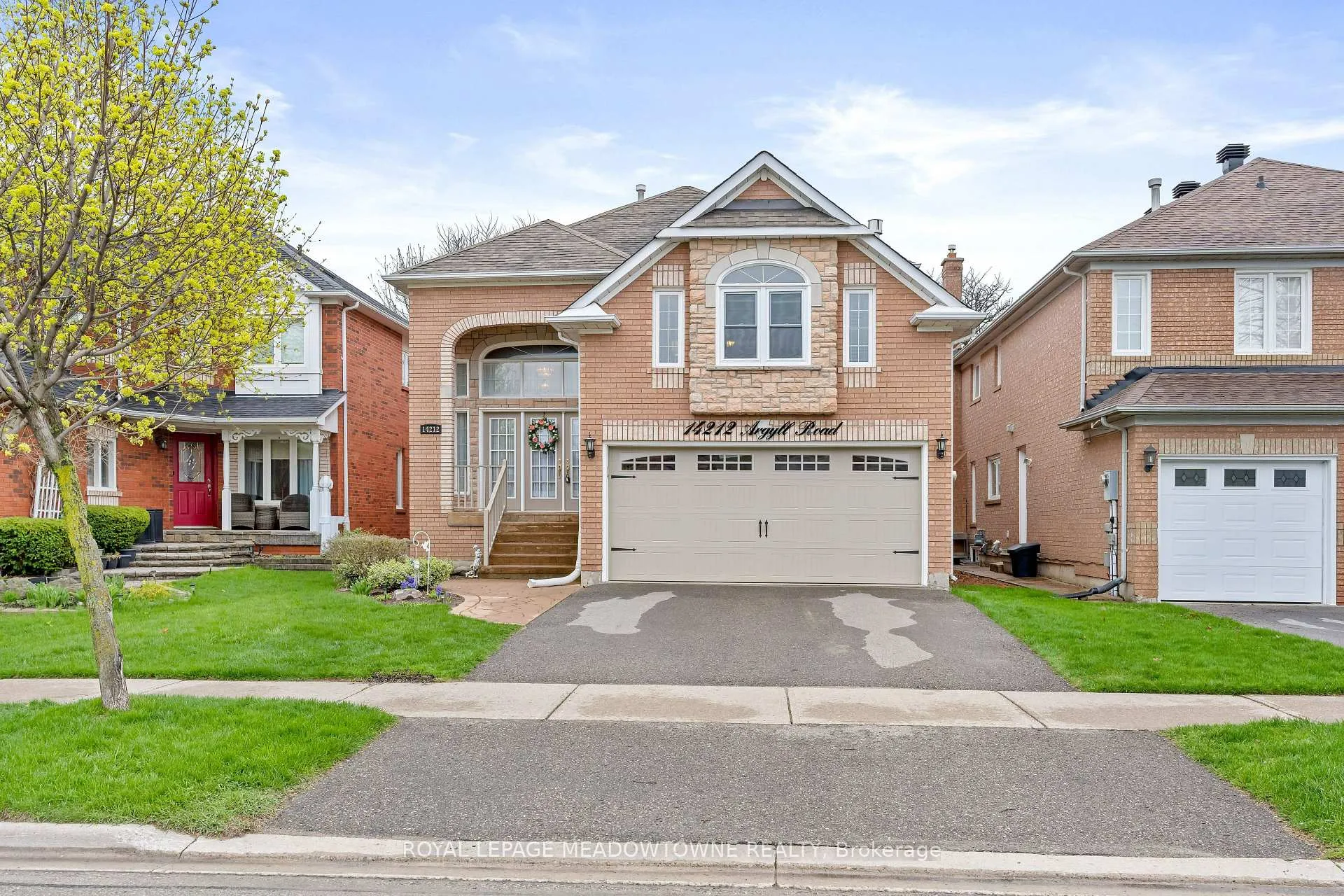 Photo 1 of 14212 Argyll Road, Halton Hills, Georgetown — HOMEH
