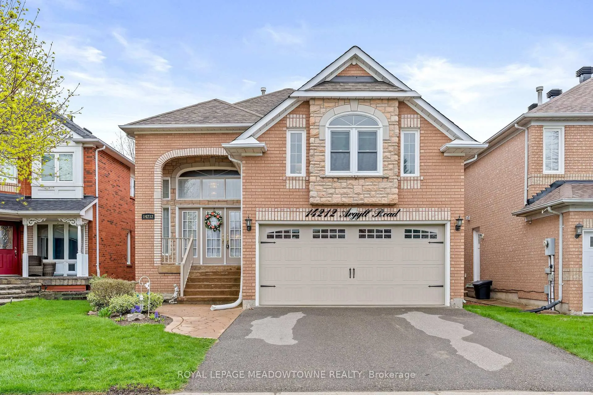 Photo 3 of 14212 Argyll Road, Halton Hills, Georgetown — HOMEH