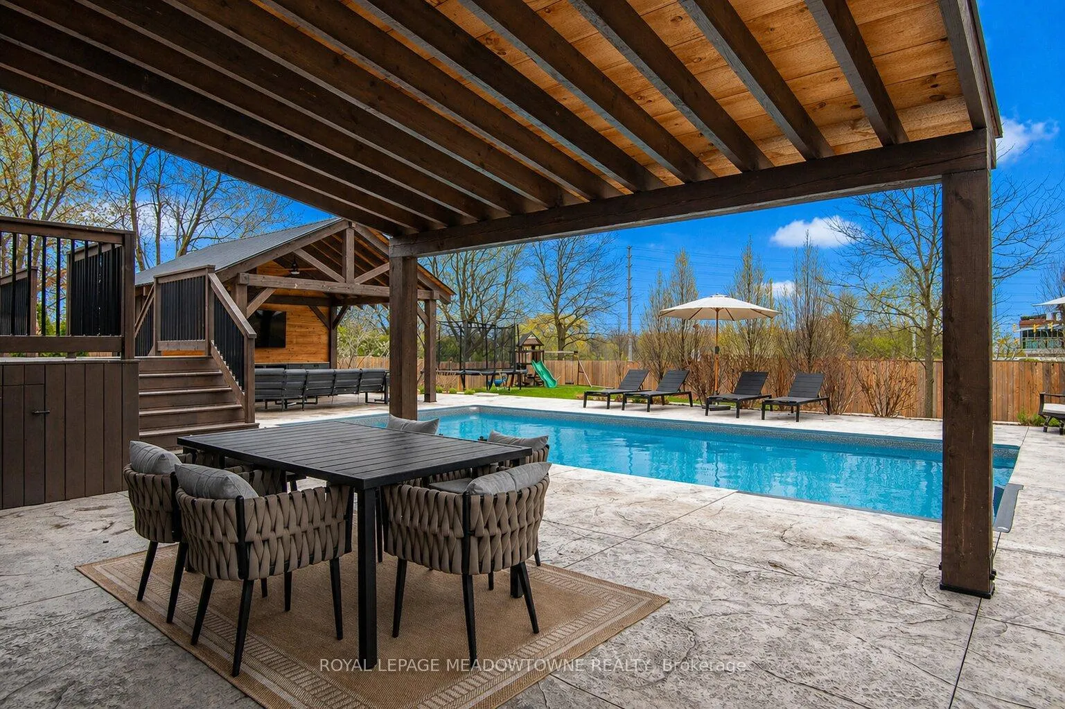 Photo 4 of 566 Moorelands Crescent, Milton, Timberlea — HOMEH