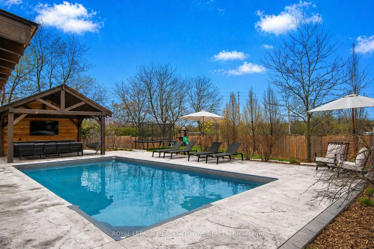 Photo 31 of 566 Moorelands Crescent, Milton, Timberlea — HOMEH
