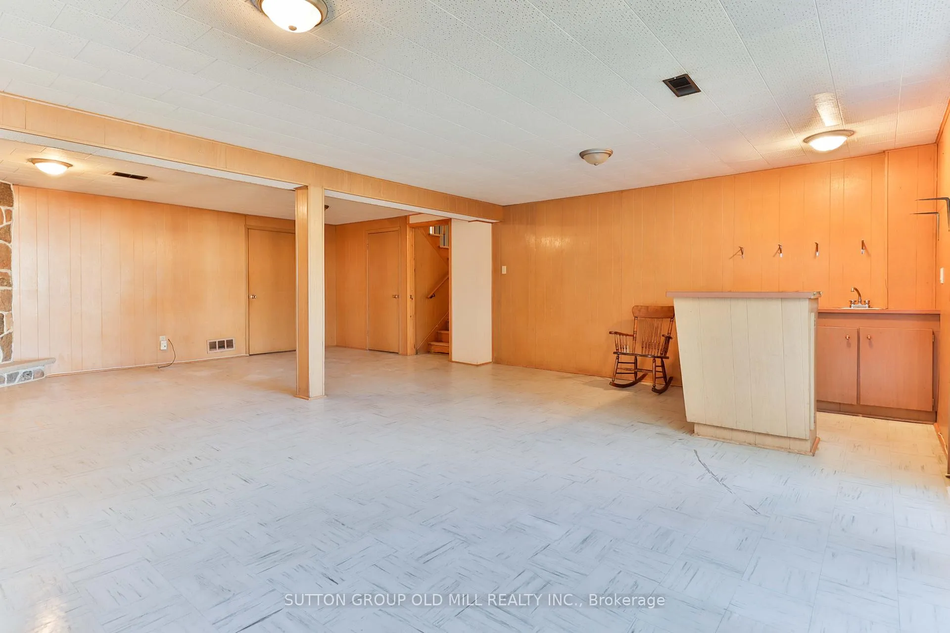 Photo 16 of 32 Hunting Ridge, Etobicoke, Willowridge-Martingrove-Richview — HOMEH