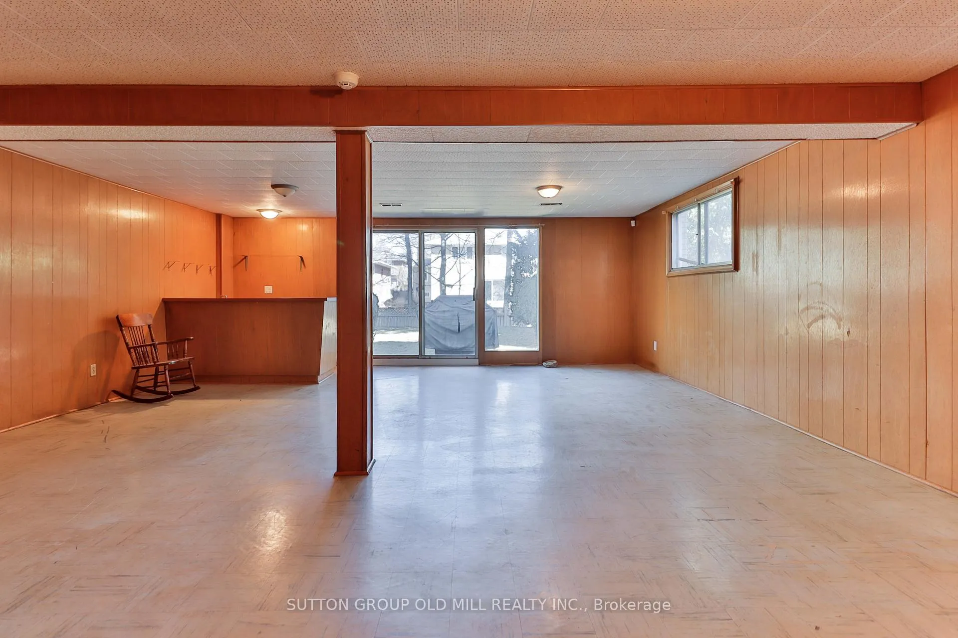 Photo 17 of 32 Hunting Ridge, Etobicoke, Willowridge-Martingrove-Richview — HOMEH