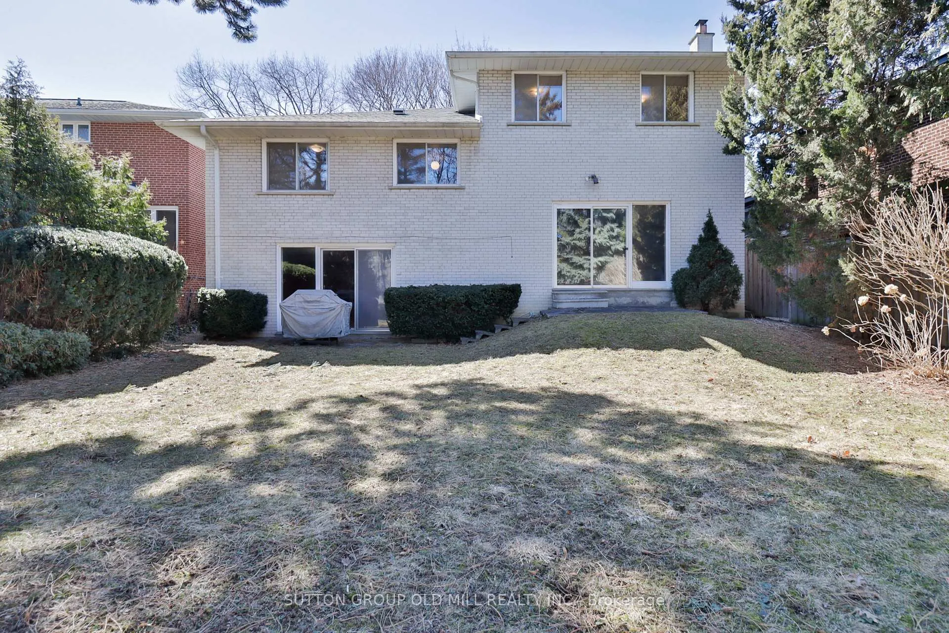 Photo 30 of 32 Hunting Ridge, Etobicoke, Willowridge-Martingrove-Richview — HOMEH