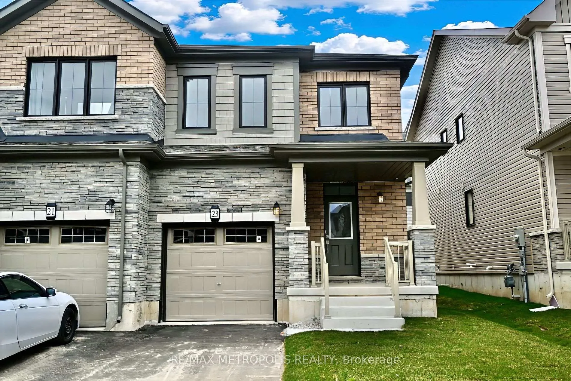 Photo 1 of 23 Lonsdale Road, Haldimand — HOMEH