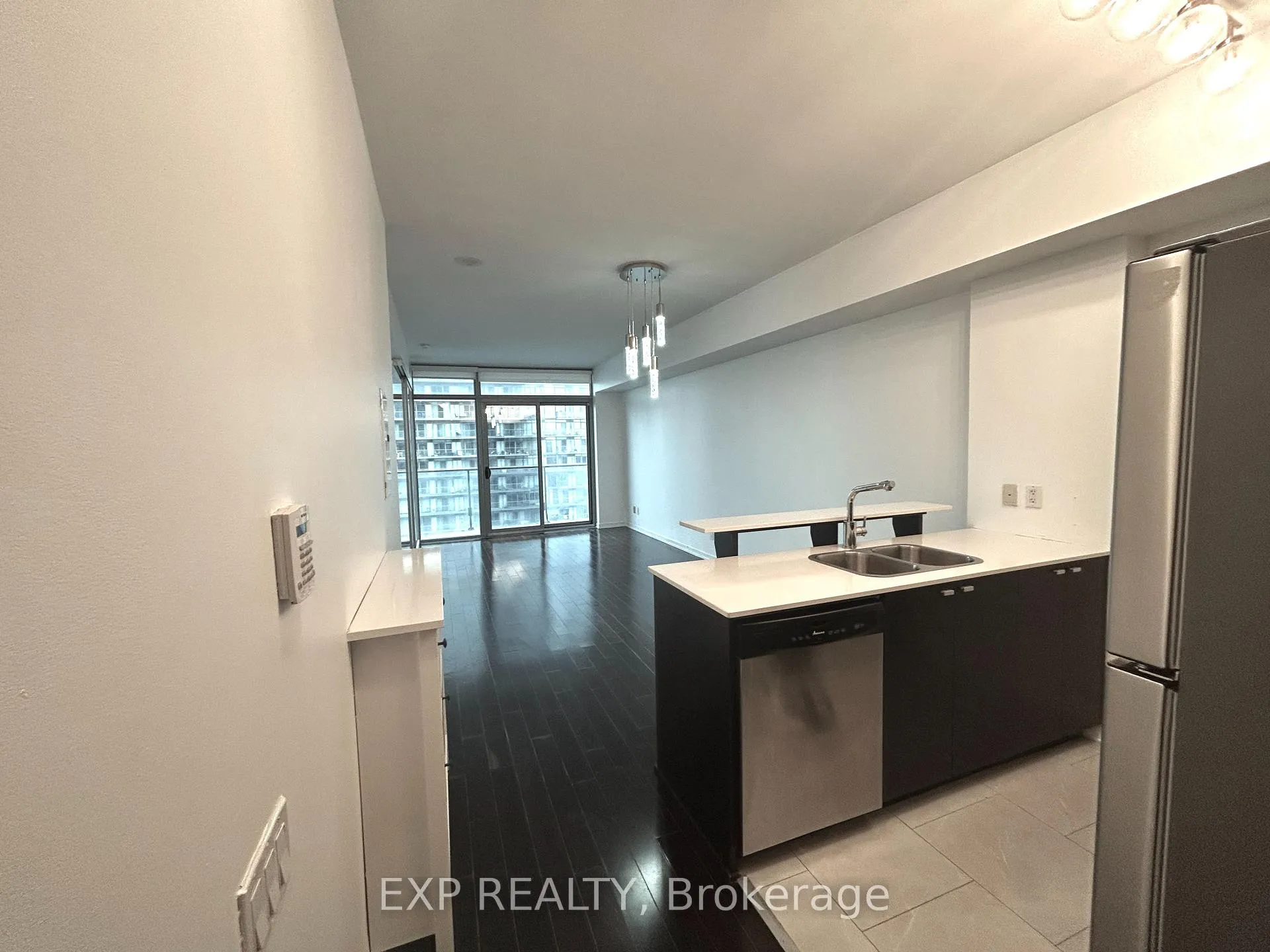 Photo 3 of Unit 2108, 103 The Queensway, Toronto, High Park-Swansea — HOMEH