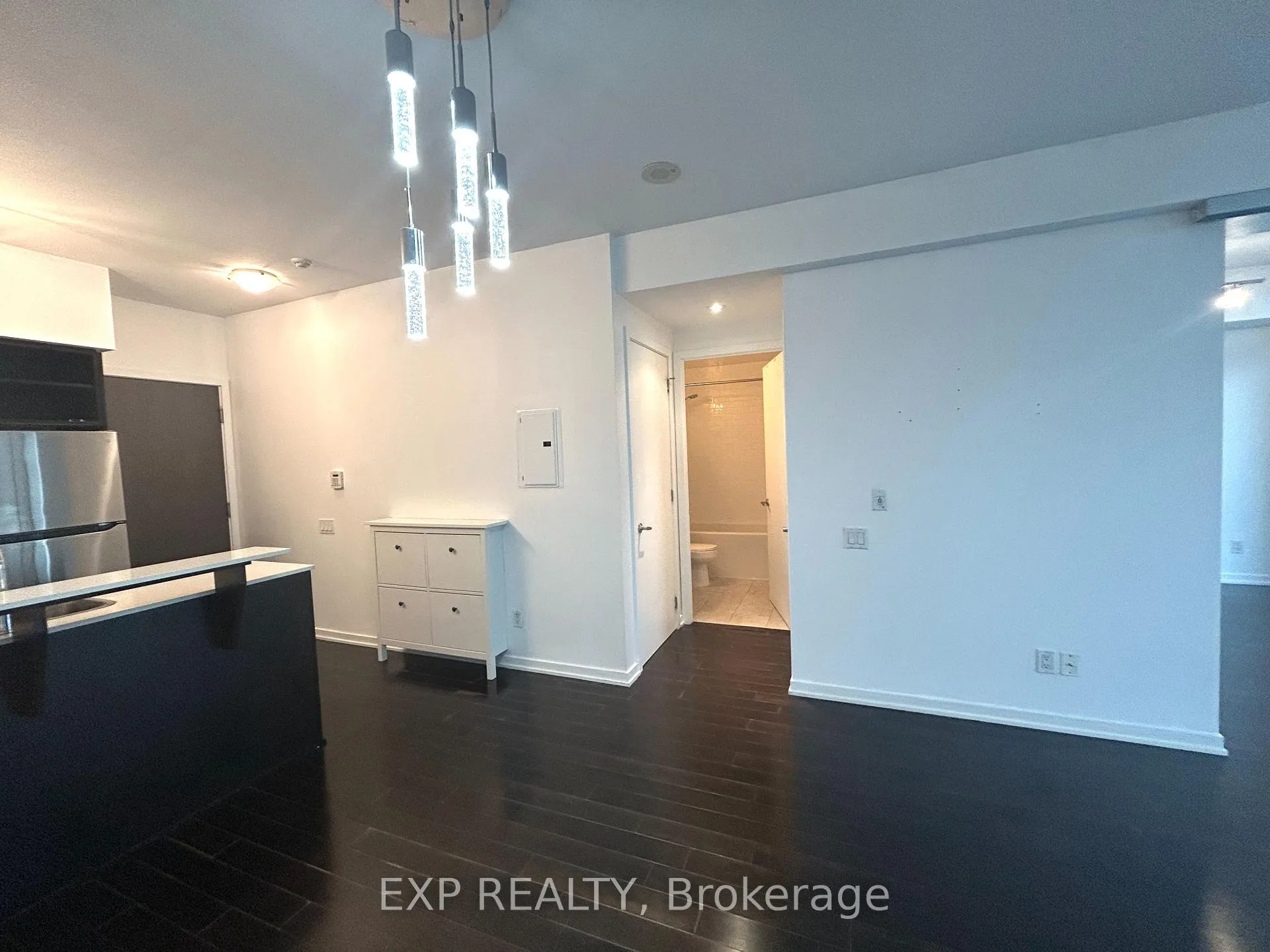 Photo 6 of Unit 2108, 103 The Queensway, Toronto, High Park-Swansea — HOMEH