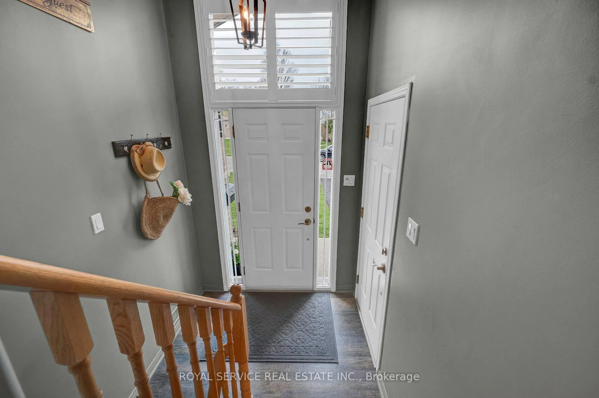 Photo 4 of 308 Woodward Avenue, Selwyn — HOMEH