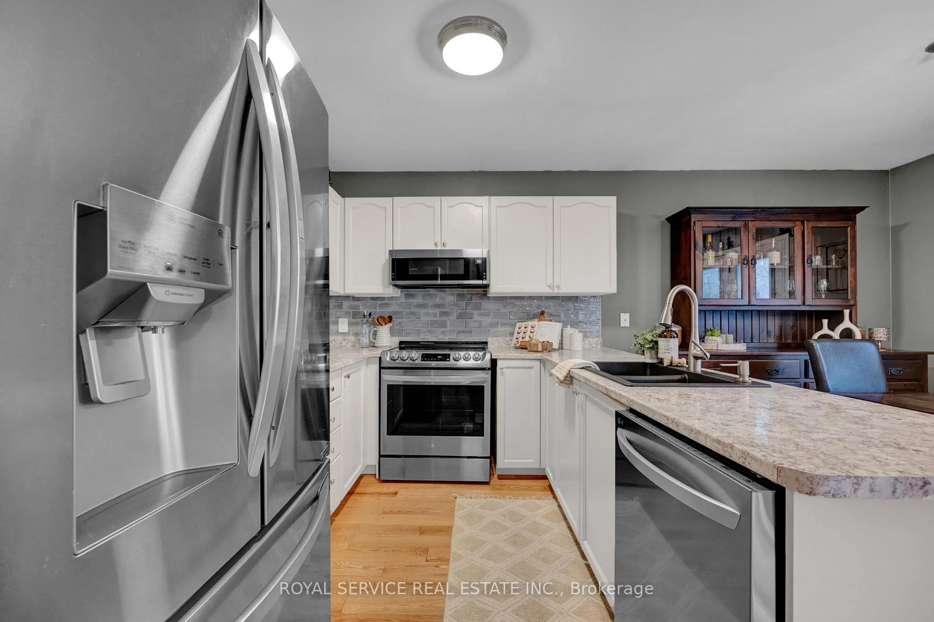 Photo 14 of 308 Woodward Avenue, Selwyn — HOMEH