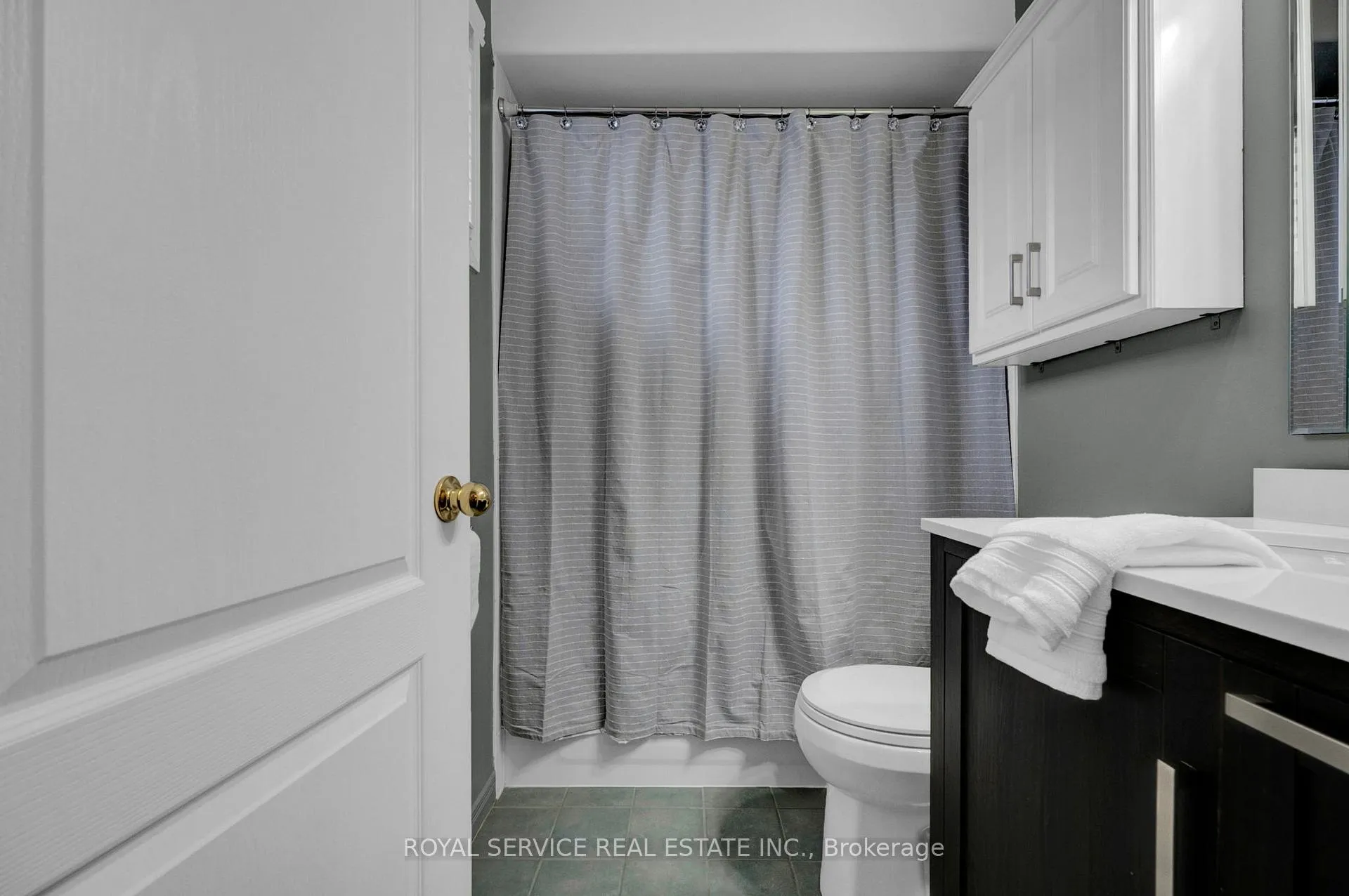 Photo 24 of 308 Woodward Avenue, Selwyn — HOMEH