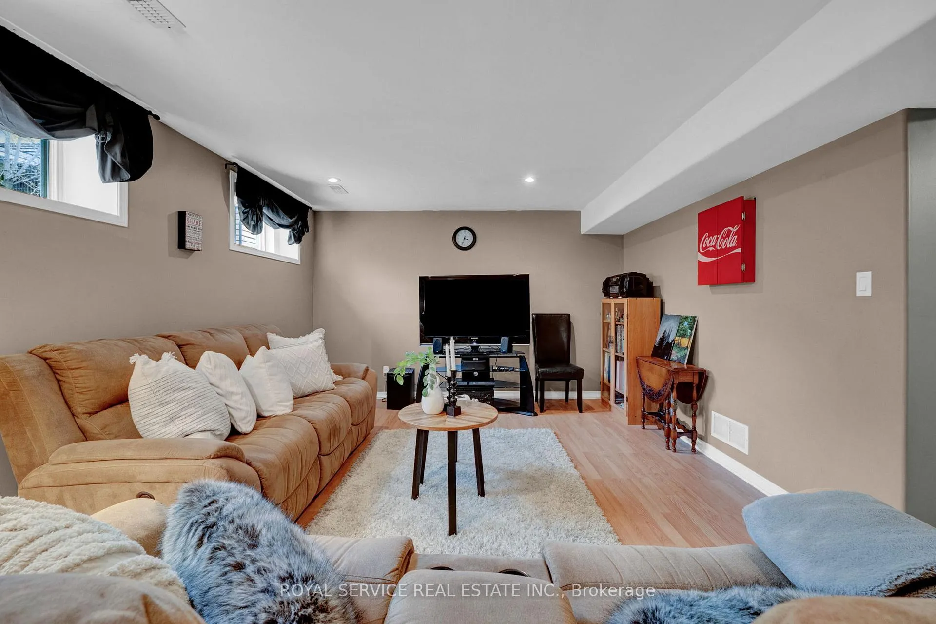 Photo 28 of 308 Woodward Avenue, Selwyn — HOMEH