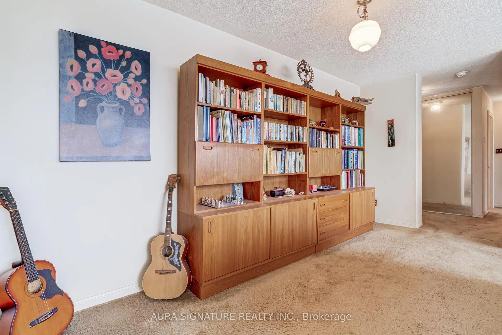 Photo 5 of Unit 203, 40 Richview Road, Etobicoke, Humber Heights — HOMEH