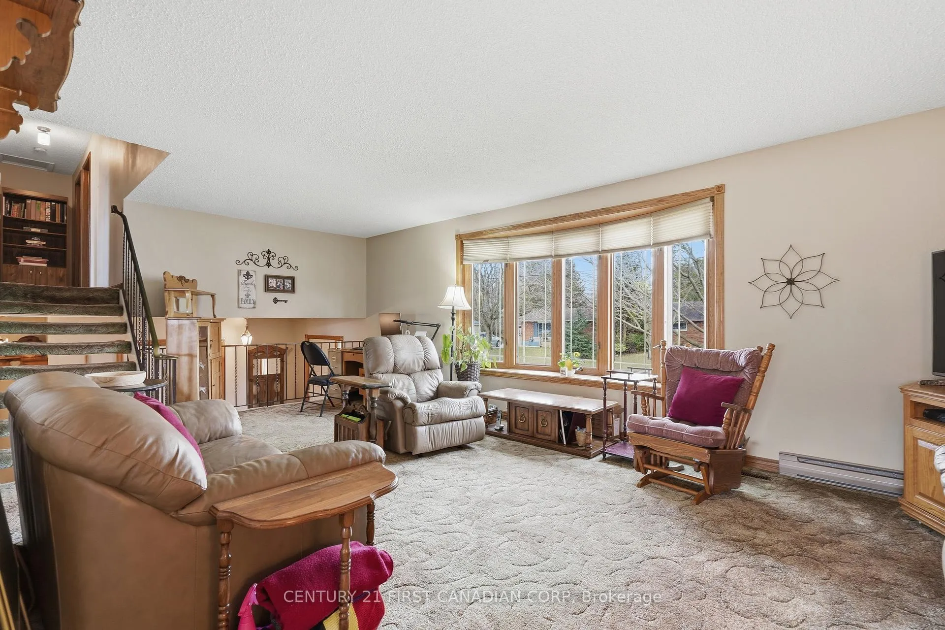 Photo 10 of 289 Ridout Street, West Elgin, Rodney — HOMEH