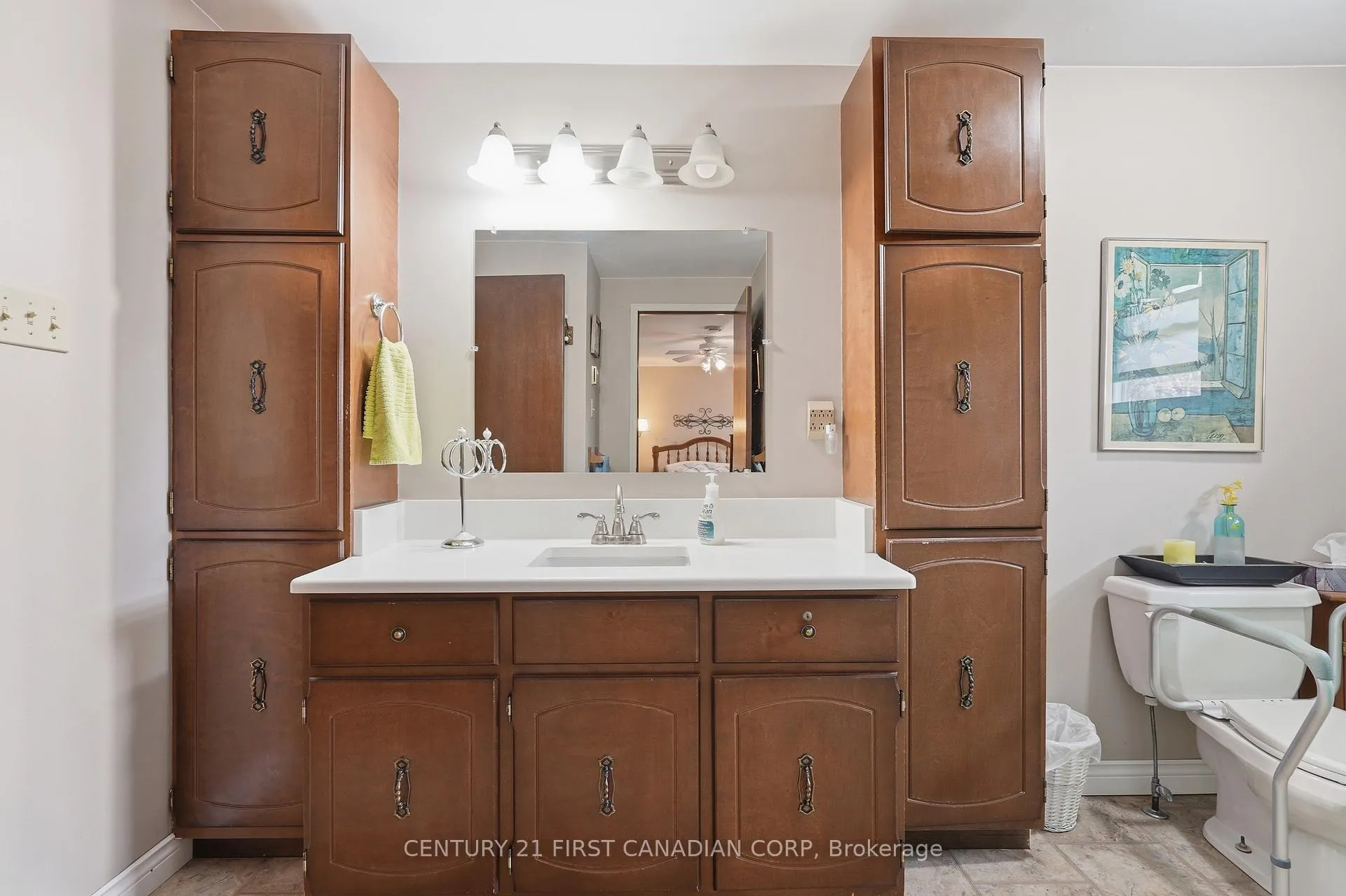 Photo 21 of 289 Ridout Street, West Elgin, Rodney — HOMEH