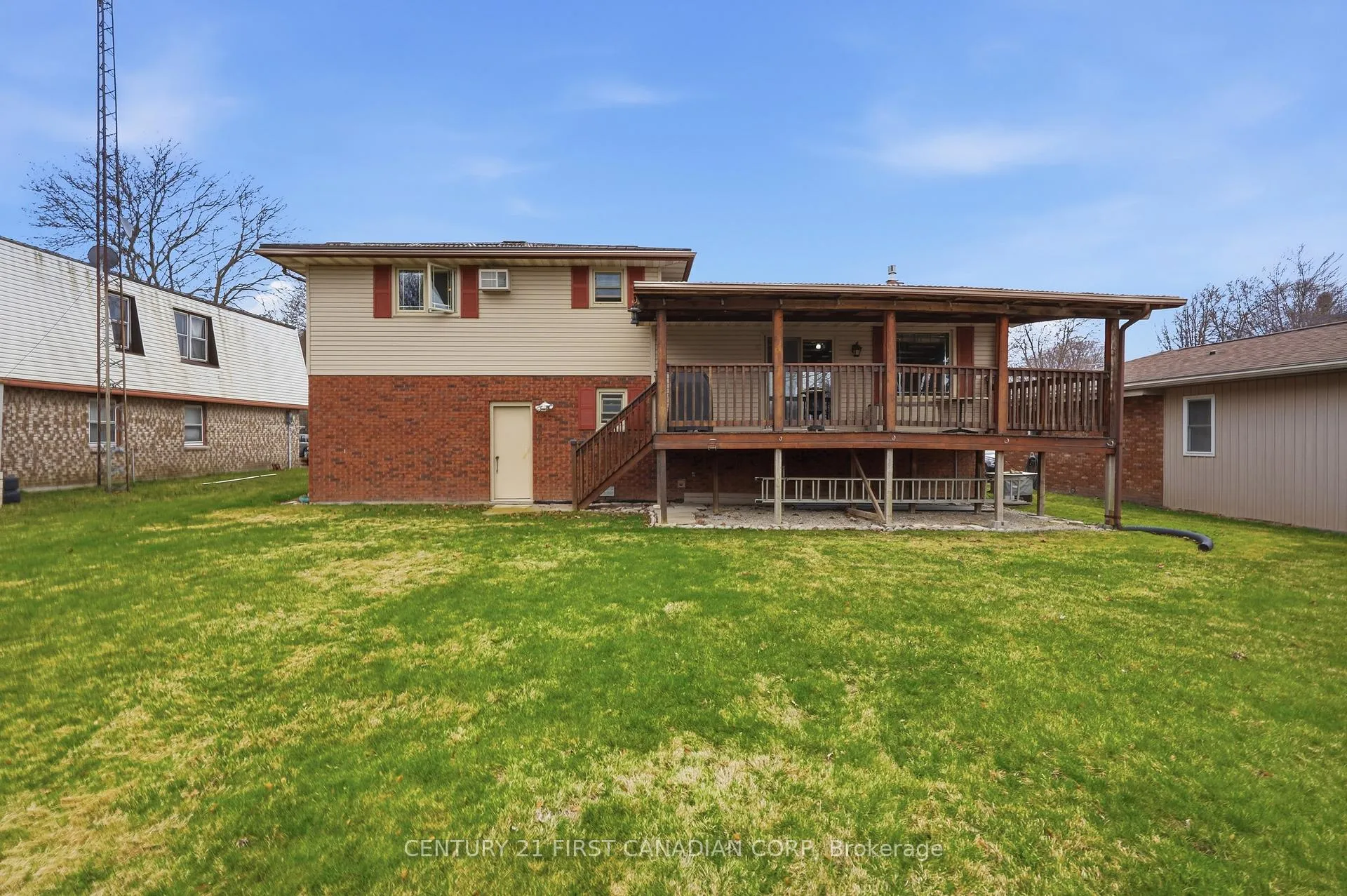 Photo 33 of 289 Ridout Street, West Elgin, Rodney — HOMEH
