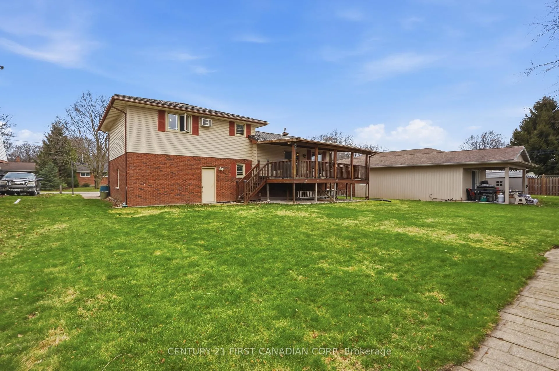 Photo 35 of 289 Ridout Street, West Elgin, Rodney — HOMEH