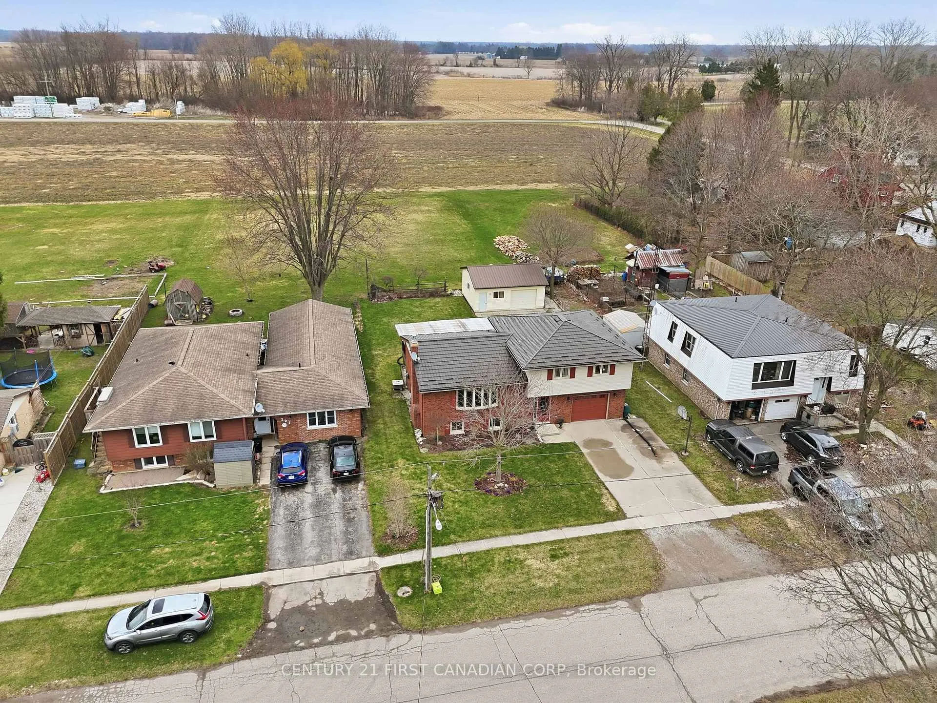 Photo 44 of 289 Ridout Street, West Elgin, Rodney — HOMEH