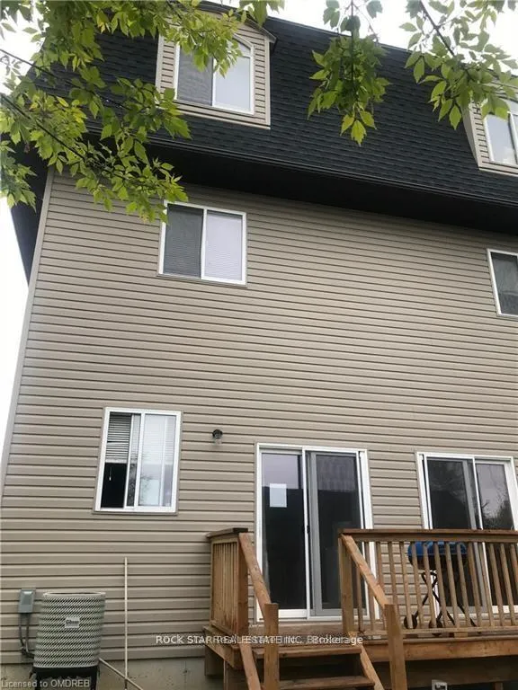 Photo 5 of 15 Townline Road E, St. Catharines, Burleigh Hill — HOMEH