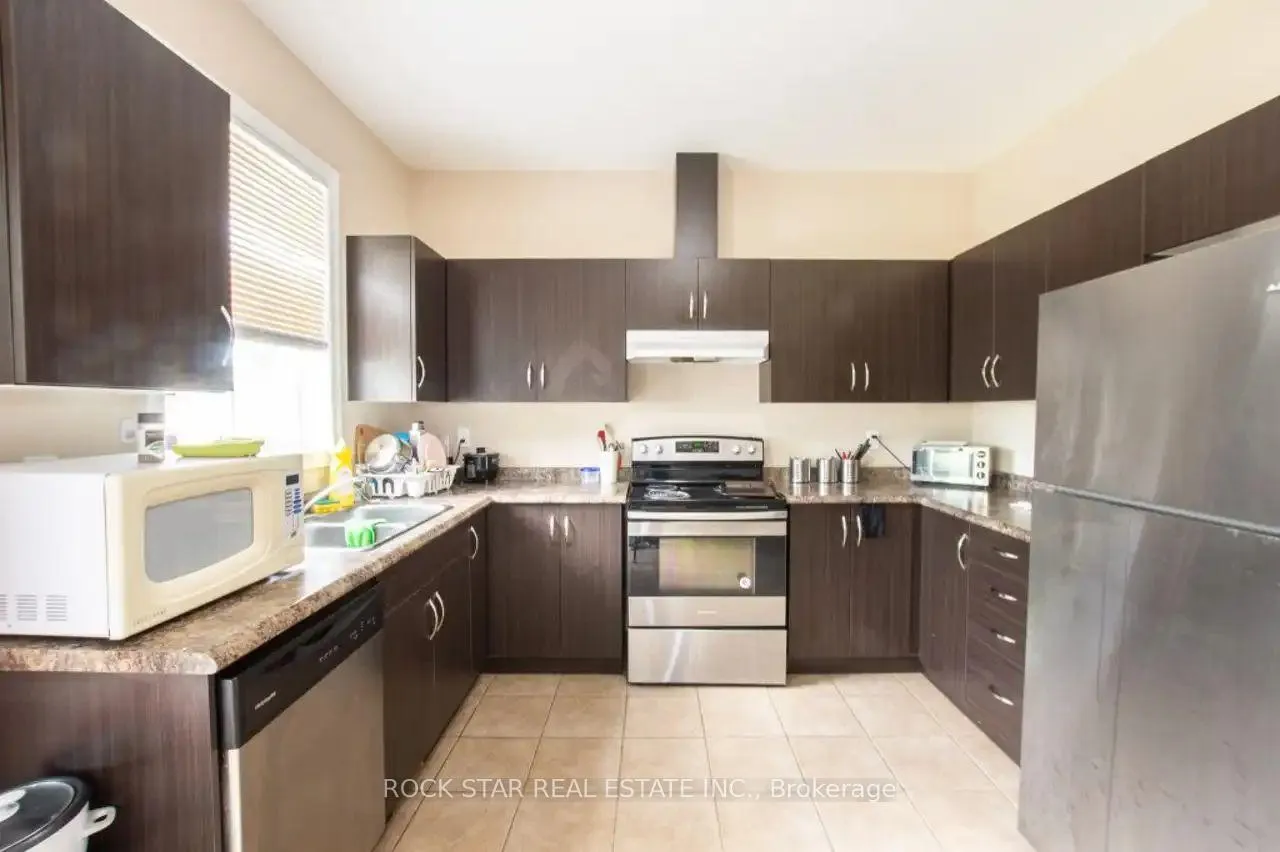 Photo 10 of 15 Townline Road E, St. Catharines, Burleigh Hill — HOMEH