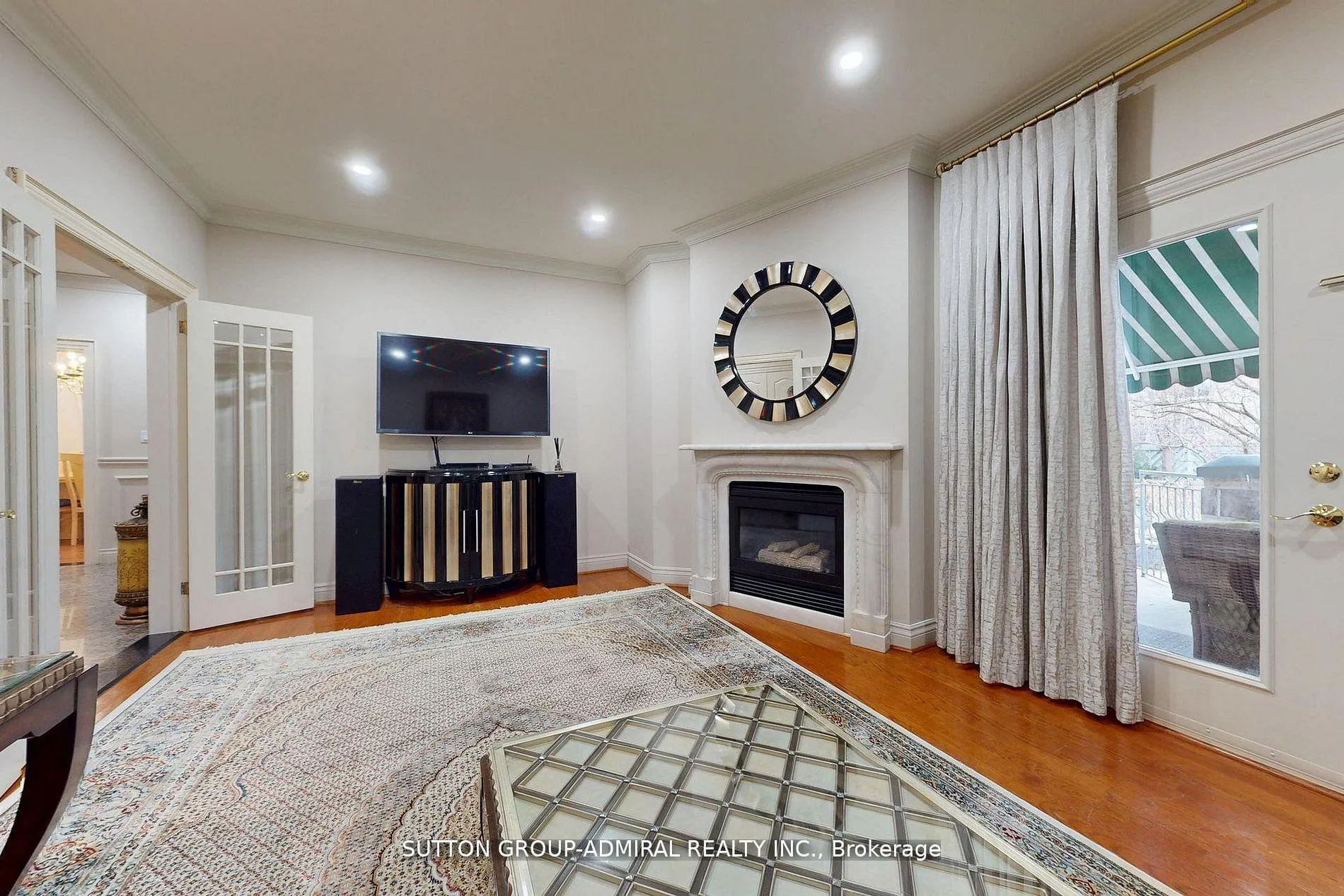 Photo 6 of 220 King High Drive, Vaughan, Beverley Glen — HOMEH