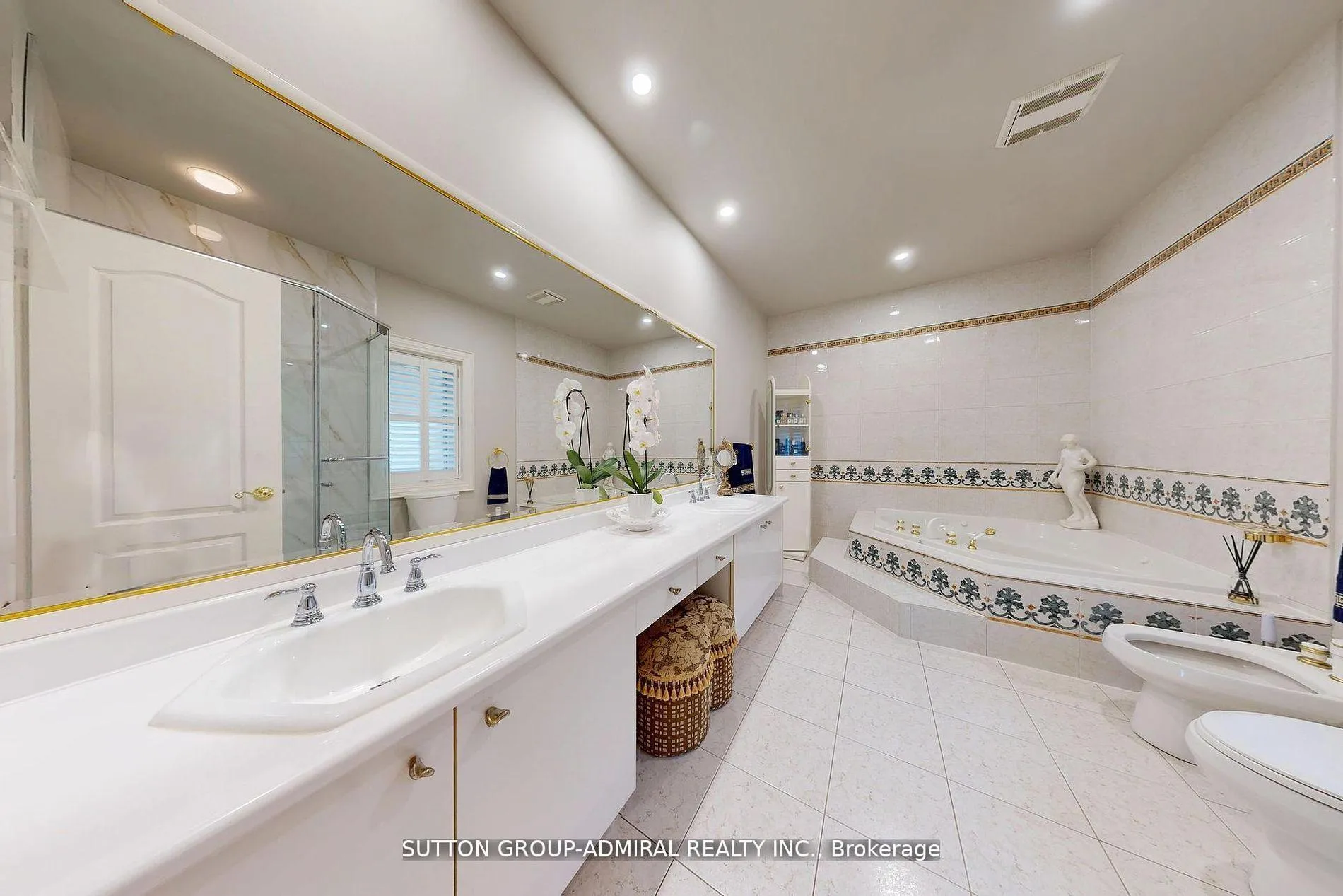 Photo 20 of 220 King High Drive, Vaughan, Beverley Glen — HOMEH