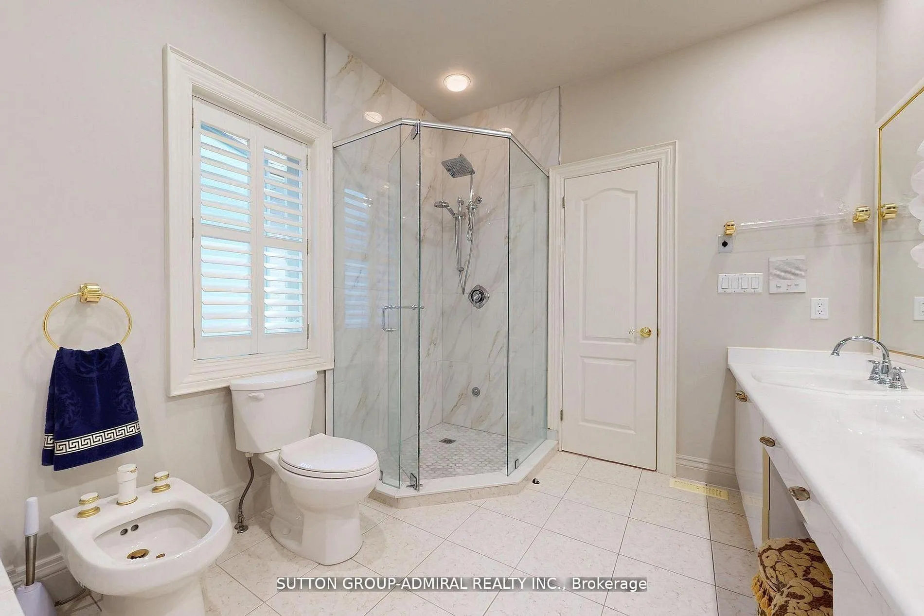 Photo 23 of 220 King High Drive, Vaughan, Beverley Glen — HOMEH